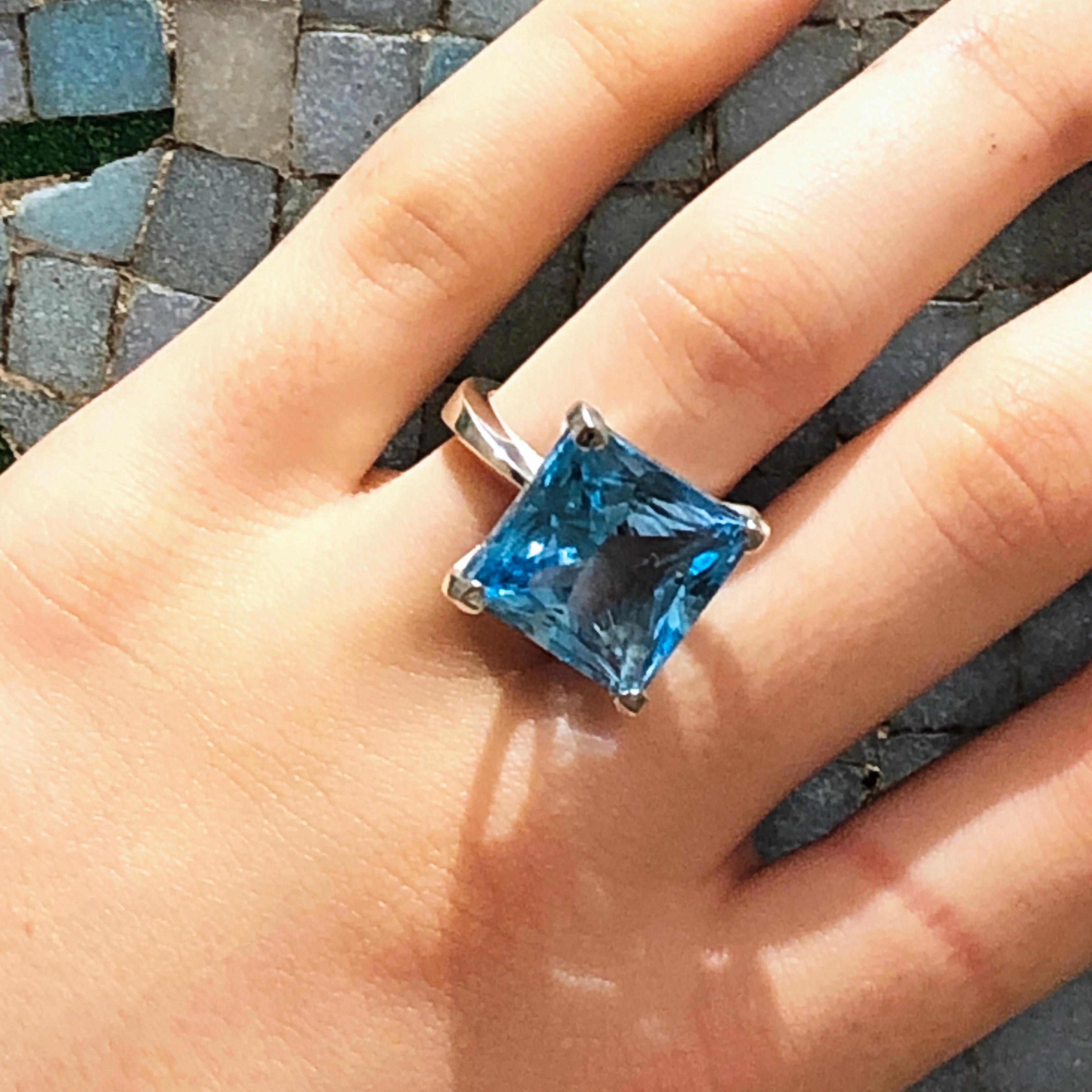 19.47 Karat Princess Cut Natural Light Blue Topaz Cocktail Ring For Sale 5