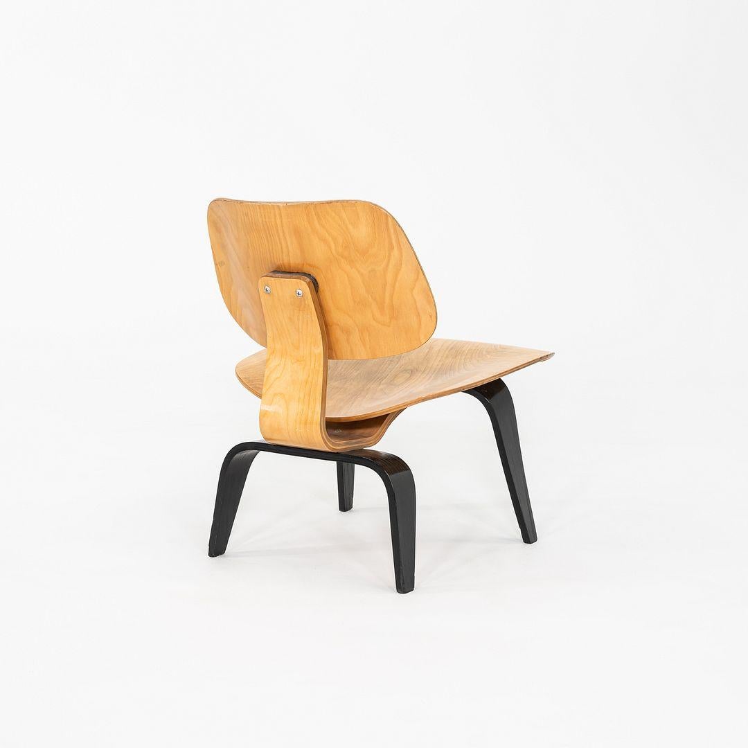 Wood 1947 Pair of Evans Eames LCW Chairs in Birch with Ebonized Legs For Sale