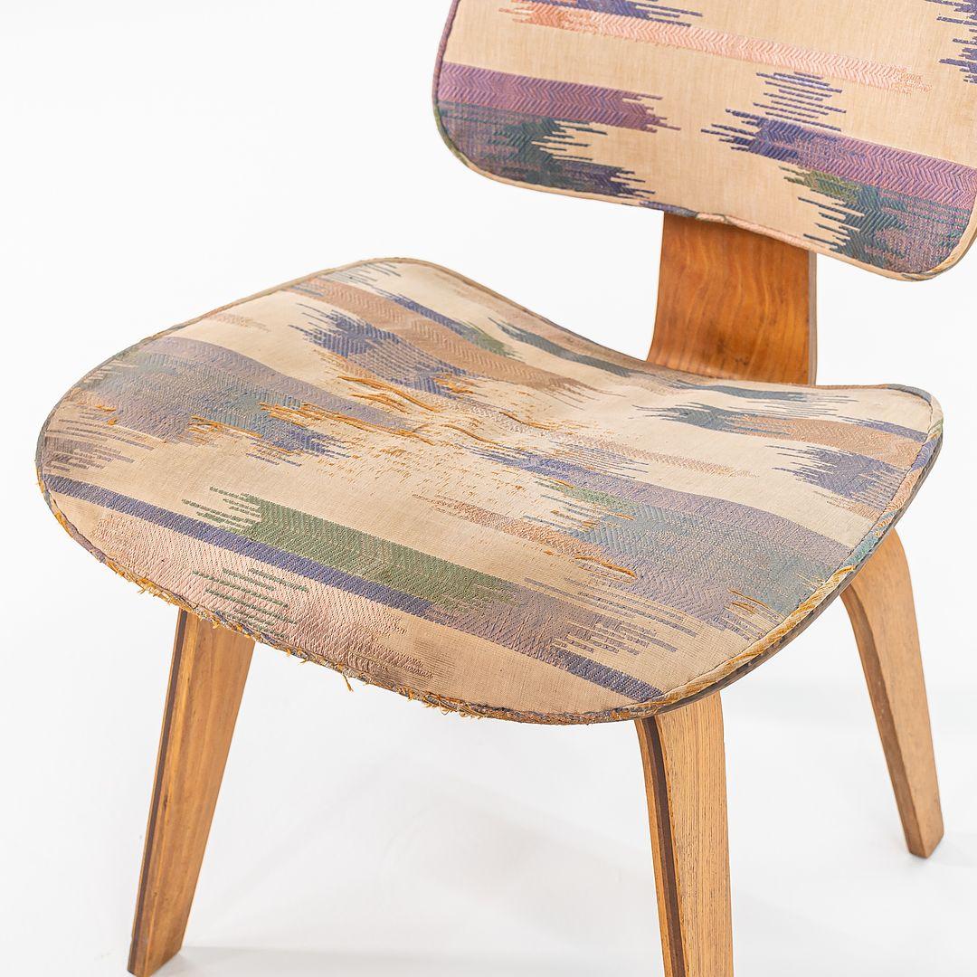 American 1947 Rare Eames Evans Herman Miller DCW Dining Chair in Calico Ash & Fabric For Sale
