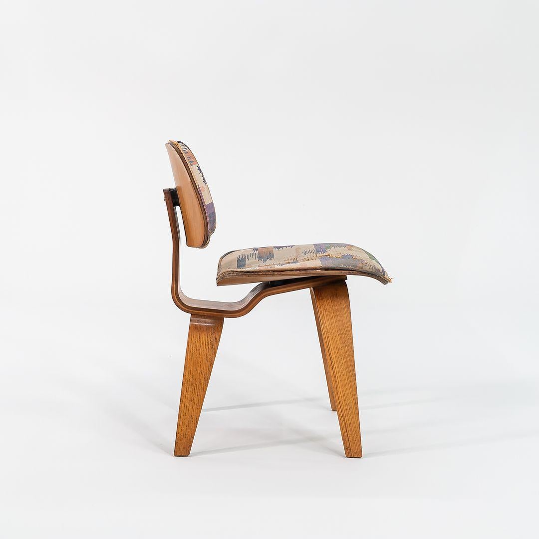 1947 Rare Eames Evans Herman Miller DCW Dining Chair in Calico Ash & Fabric For Sale 2
