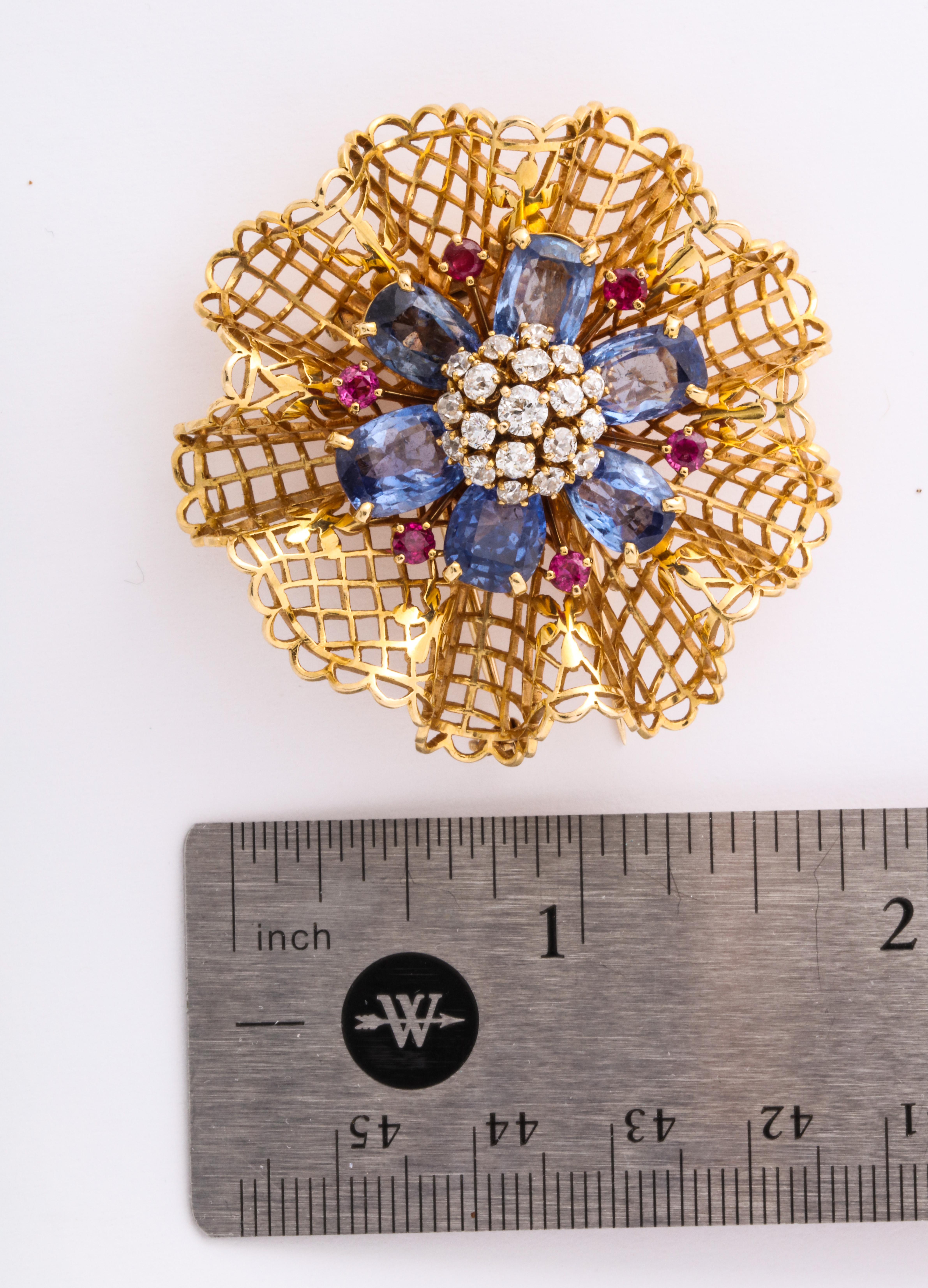 1947 Van Cleef & Arpels Lace Bouquet Sapphire Diamond Ruby Gold Brooch In Excellent Condition In New York, NY