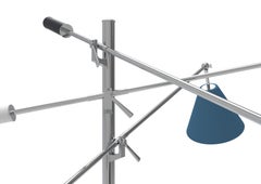 Triennale-Stehlampe des 21. Jahrhunderts, Chrom und Blau-Schwarz-Weiß, Lelii, 2019, Italien