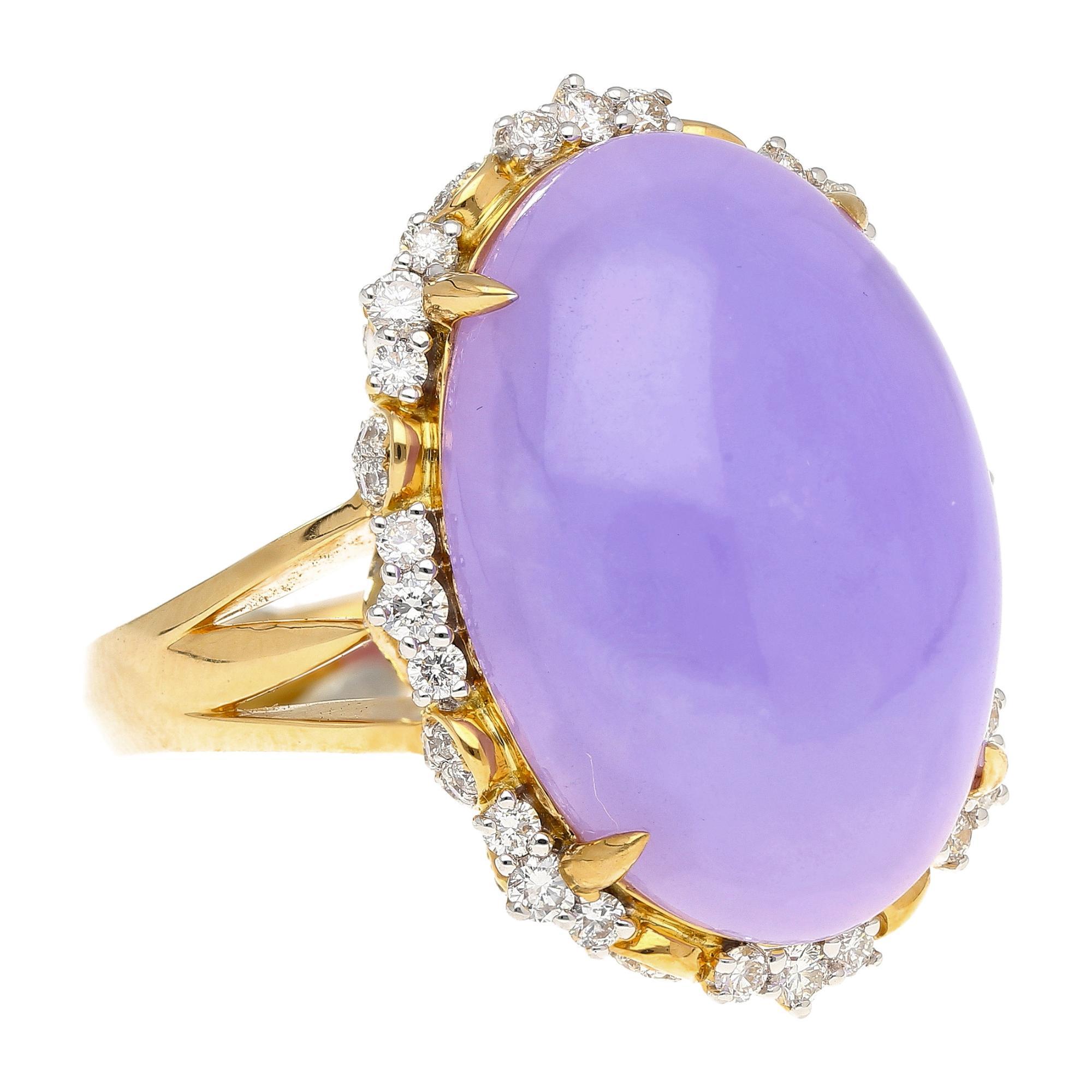 Anillo de cóctel de jadeíta lavanda ovalada y diamantes de 19,48 quilates Corte oval en venta