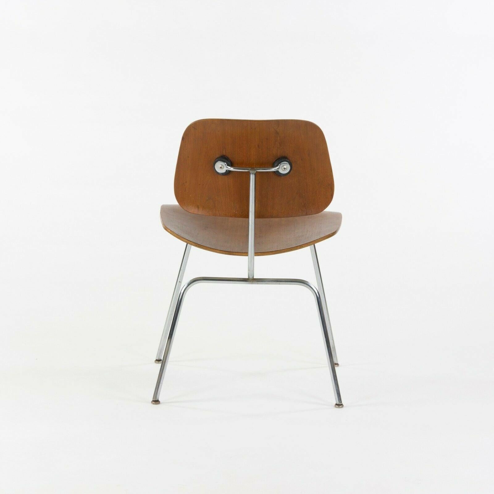 Mid-20th Century 1948 Eames Evans for Herman Miller DCM Dining Chairs Metal in Walnut Set of Four For Sale