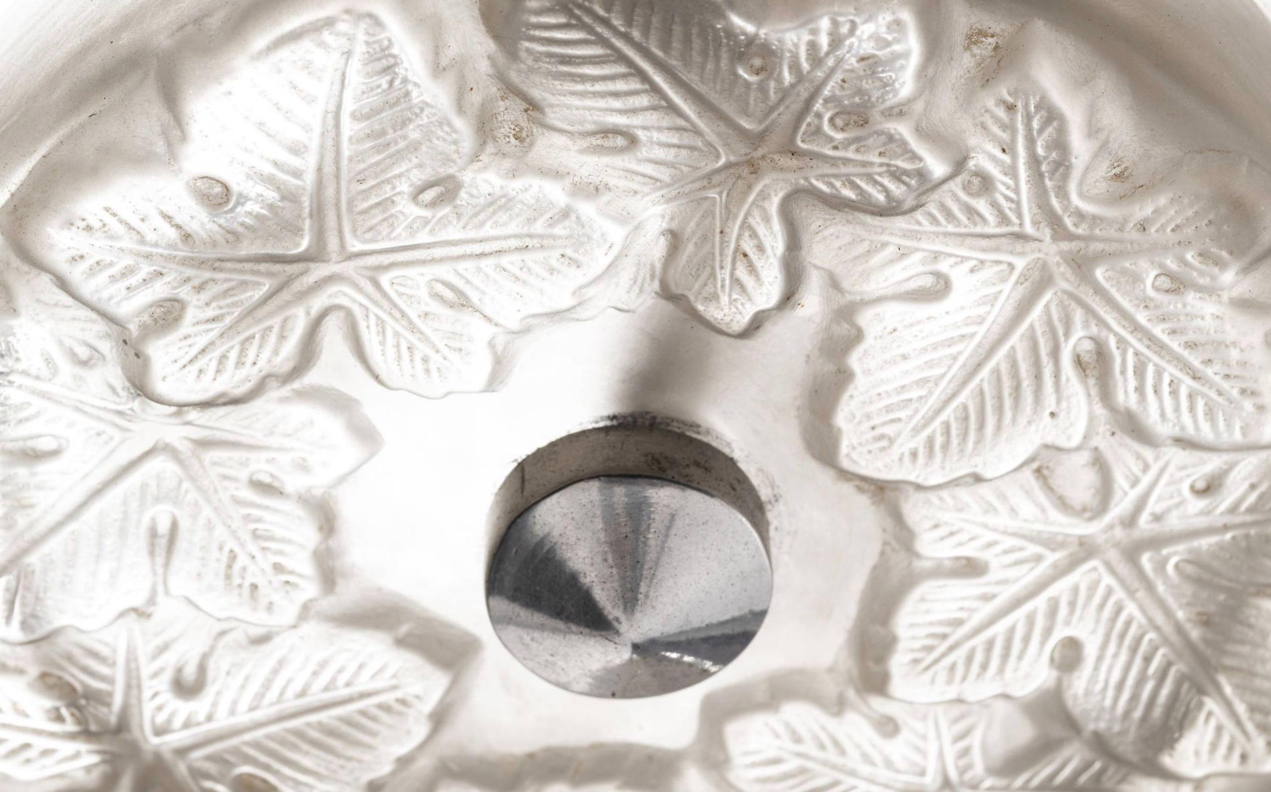 1948 Marc Lalique - Lámpara de techo Faunes Glass Francés en venta