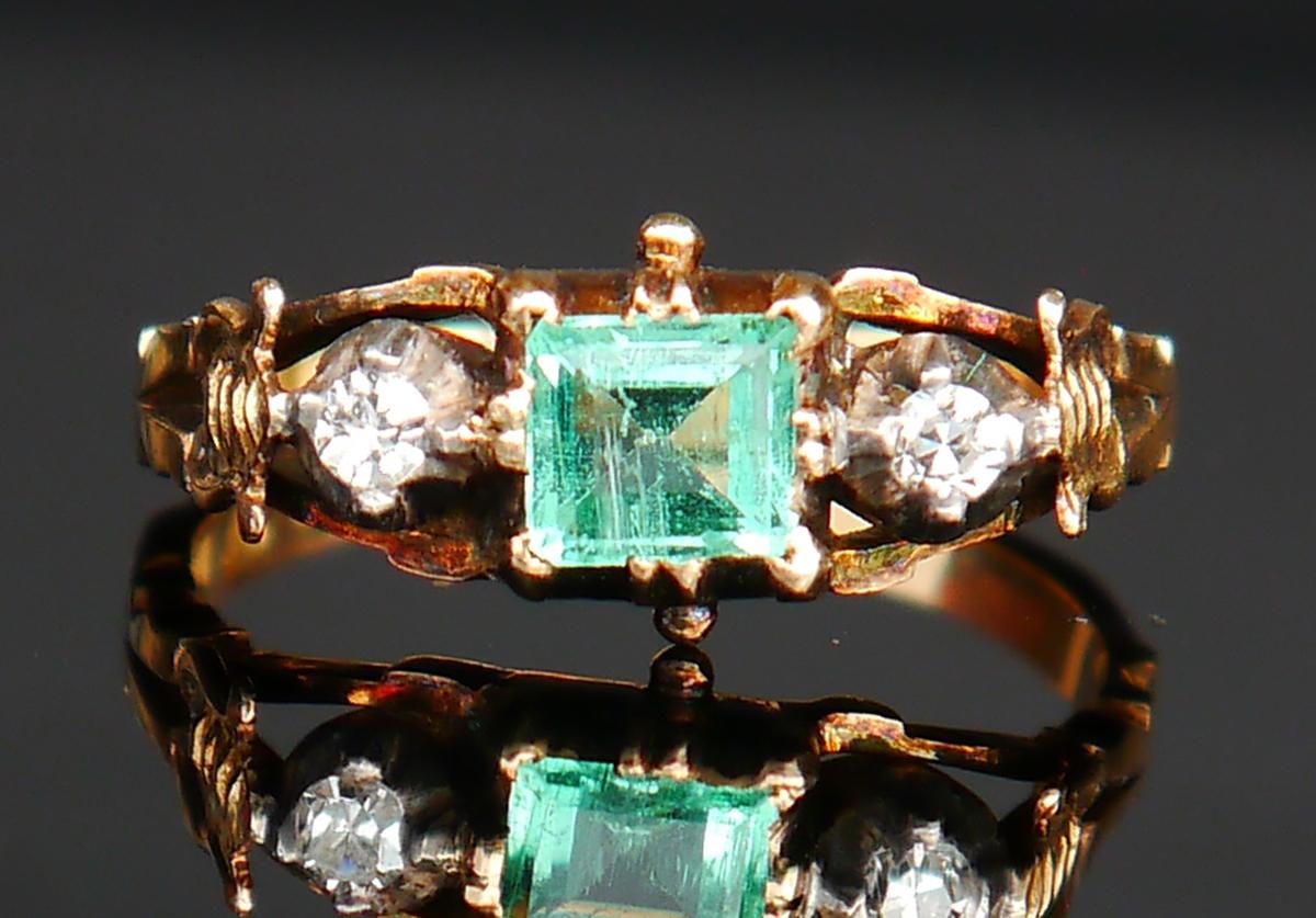 1948 Nordic Ring 0.8 ct Emerald Diamonds solid 18K Gold Silver Ø 6US / 2.6g For Sale 1