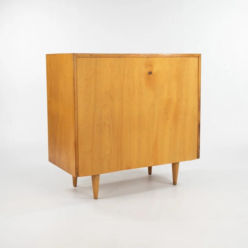 1948 Pair of Florence Knoll Associates No. 126 Louvered Dressers/Chests in Maple For Sale 4