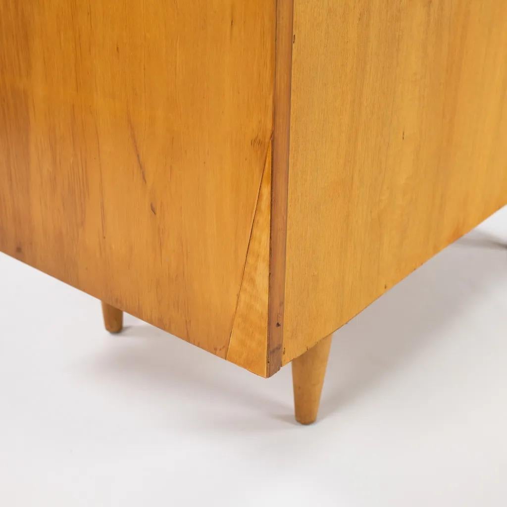 1948 Pair of Florence Knoll Associates No. 126 Louvered Dressers/Chests in Maple For Sale 6