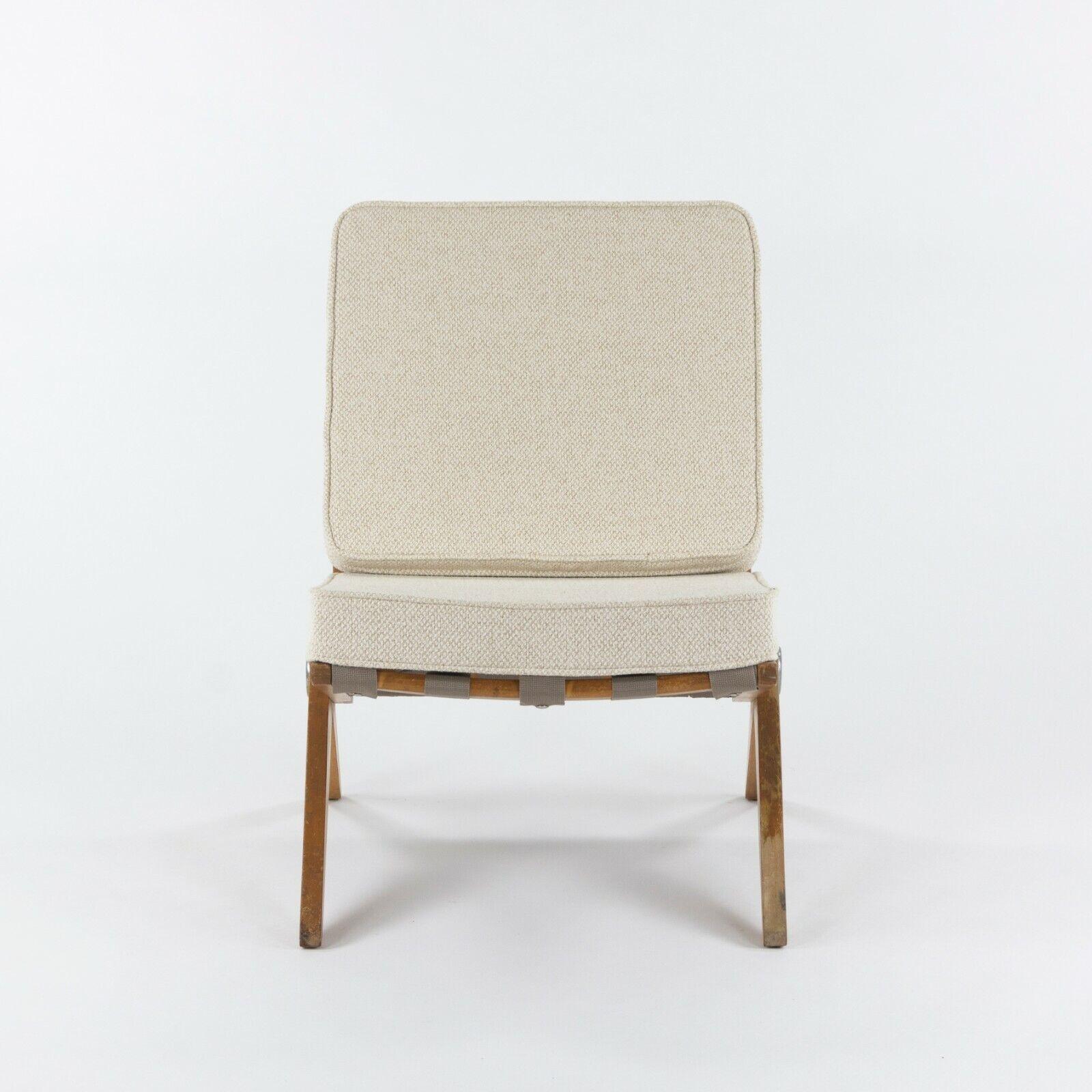 1948 Ein Paar Pierre Jeanneret für Knoll Associates Nr. 92 Scherenstühle (Moderne) im Angebot