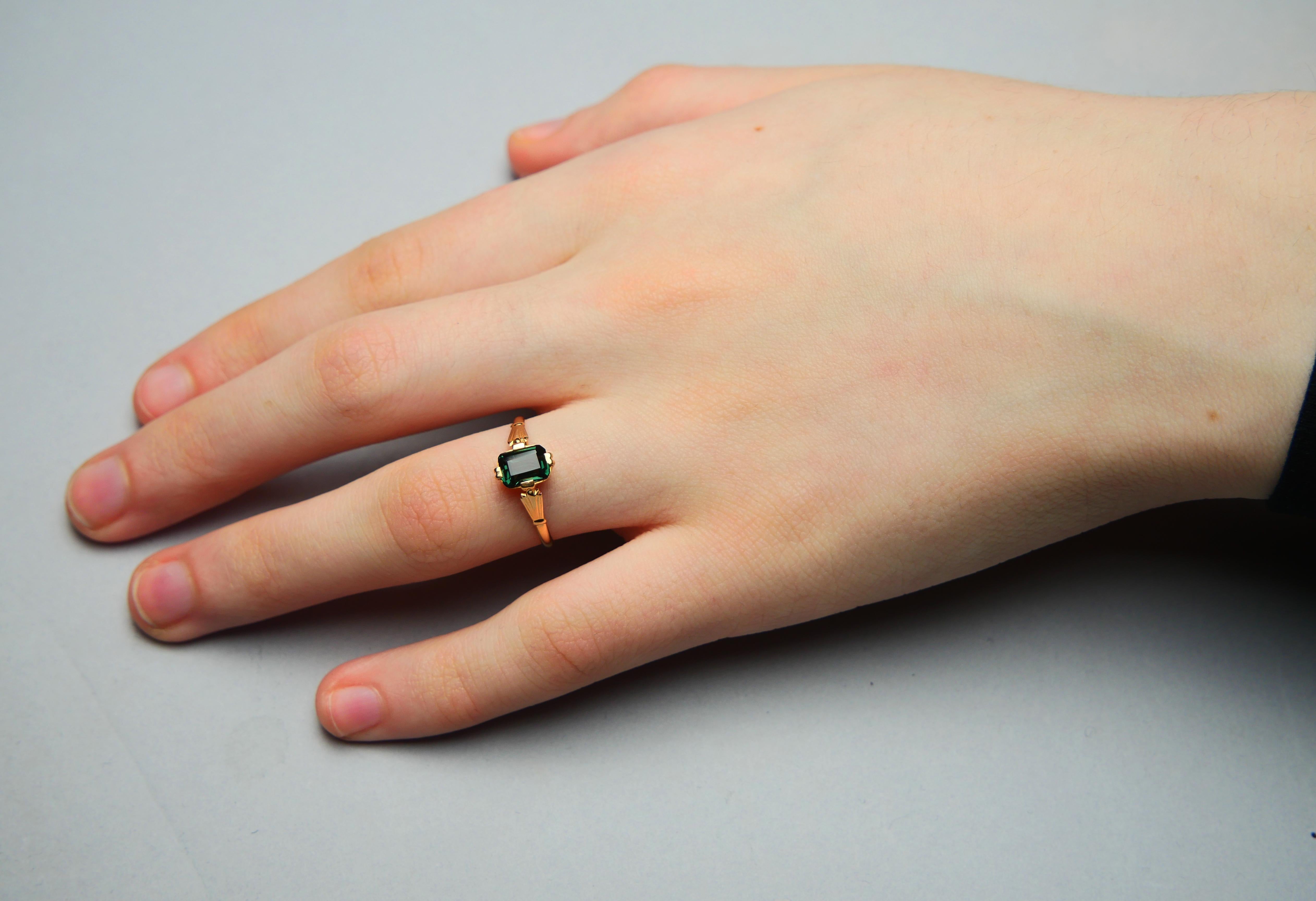 1948 Ring natural 1.6ct Green Tourmaline solid 18K Gold Ø US7 / 1.6 gr For Sale 4