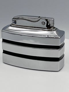 1949 Art Deco Ronson "Spartan" Streamline Table Lighter in Chrome & Black Enamel