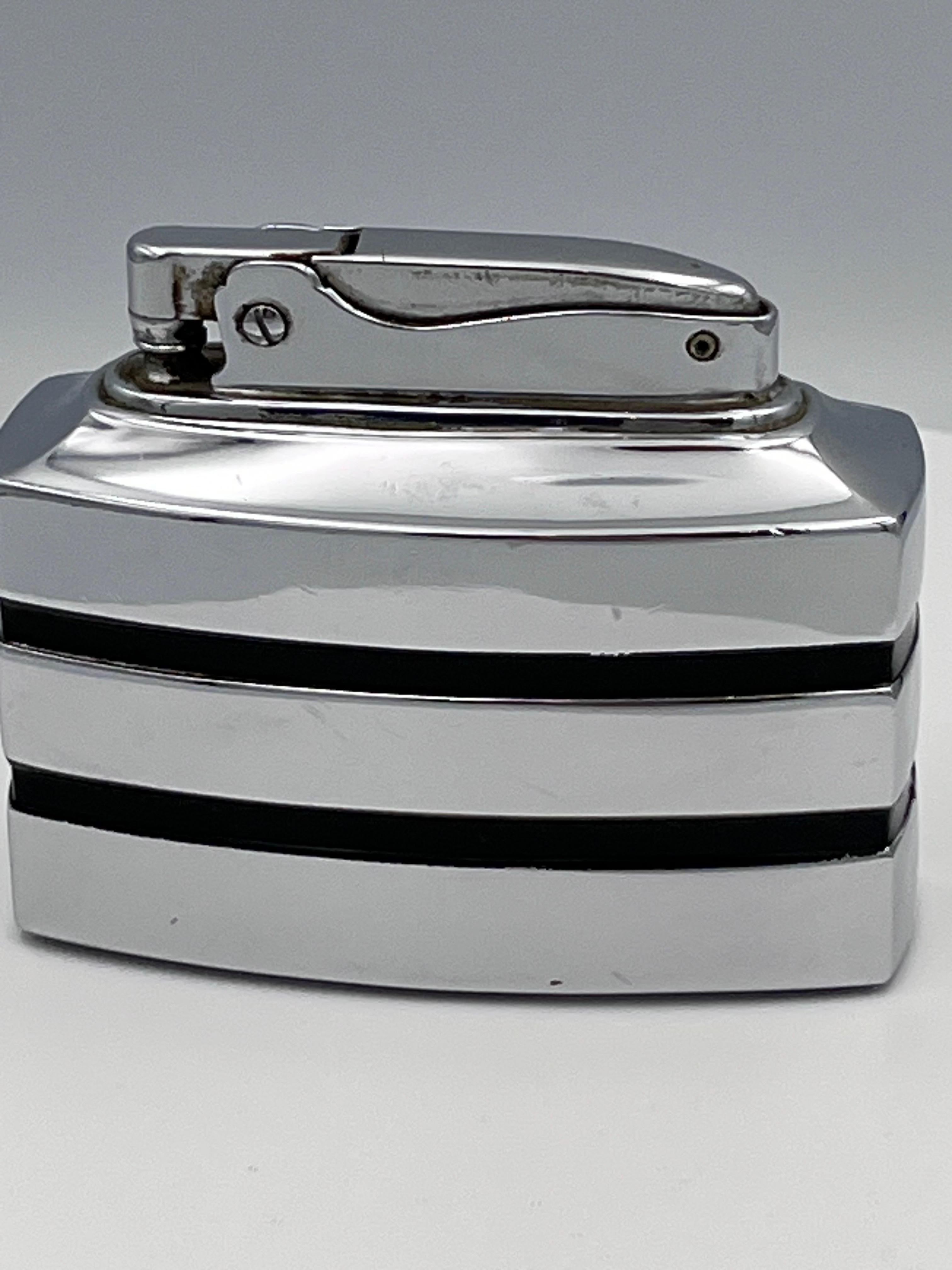 Metà XX secolo 1949 Art Deco Ronson 