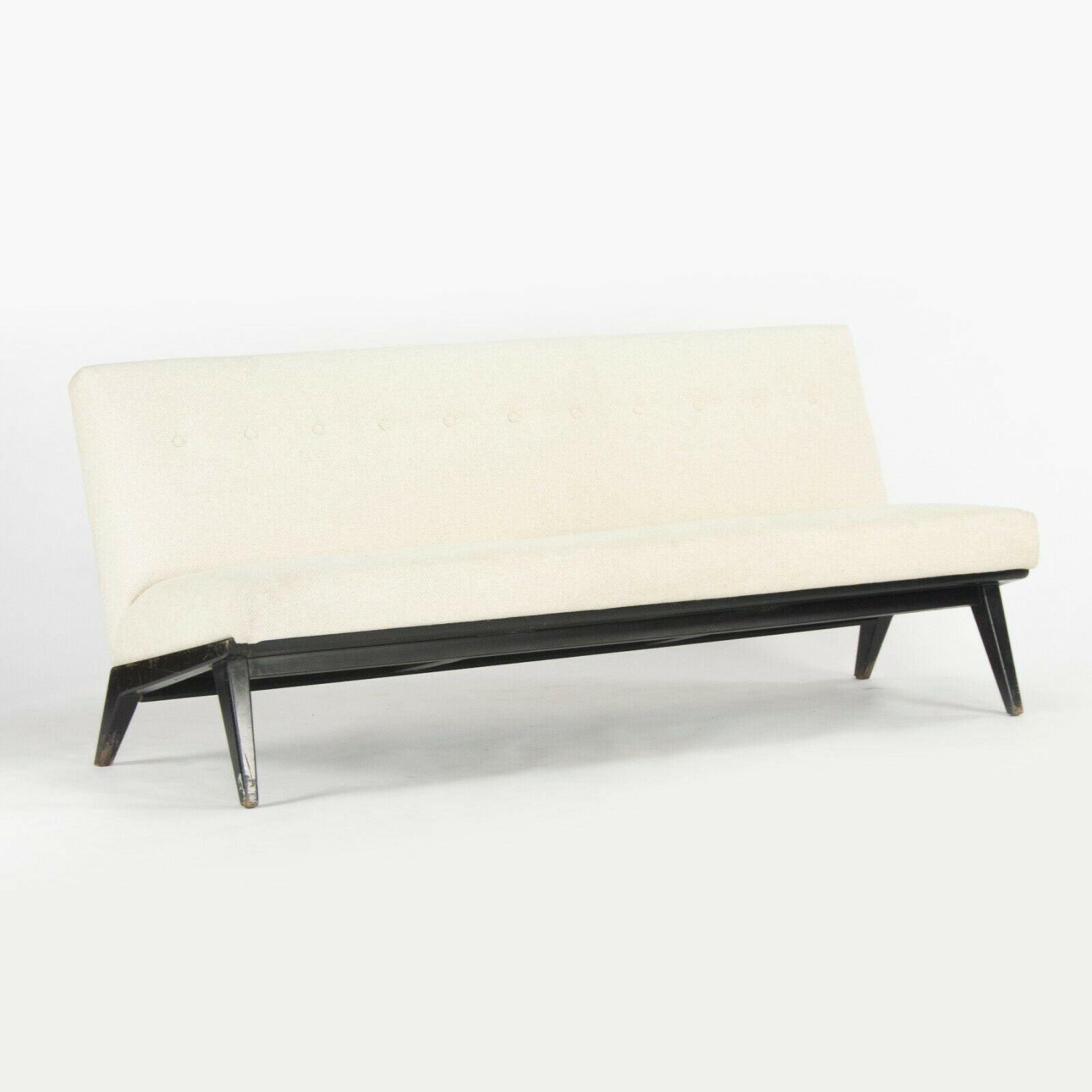 1949 Jens Risom No. 23 Sofa with New Upholstery Signed H.G. Knoll Products In Good Condition For Sale In Philadelphia, PA
