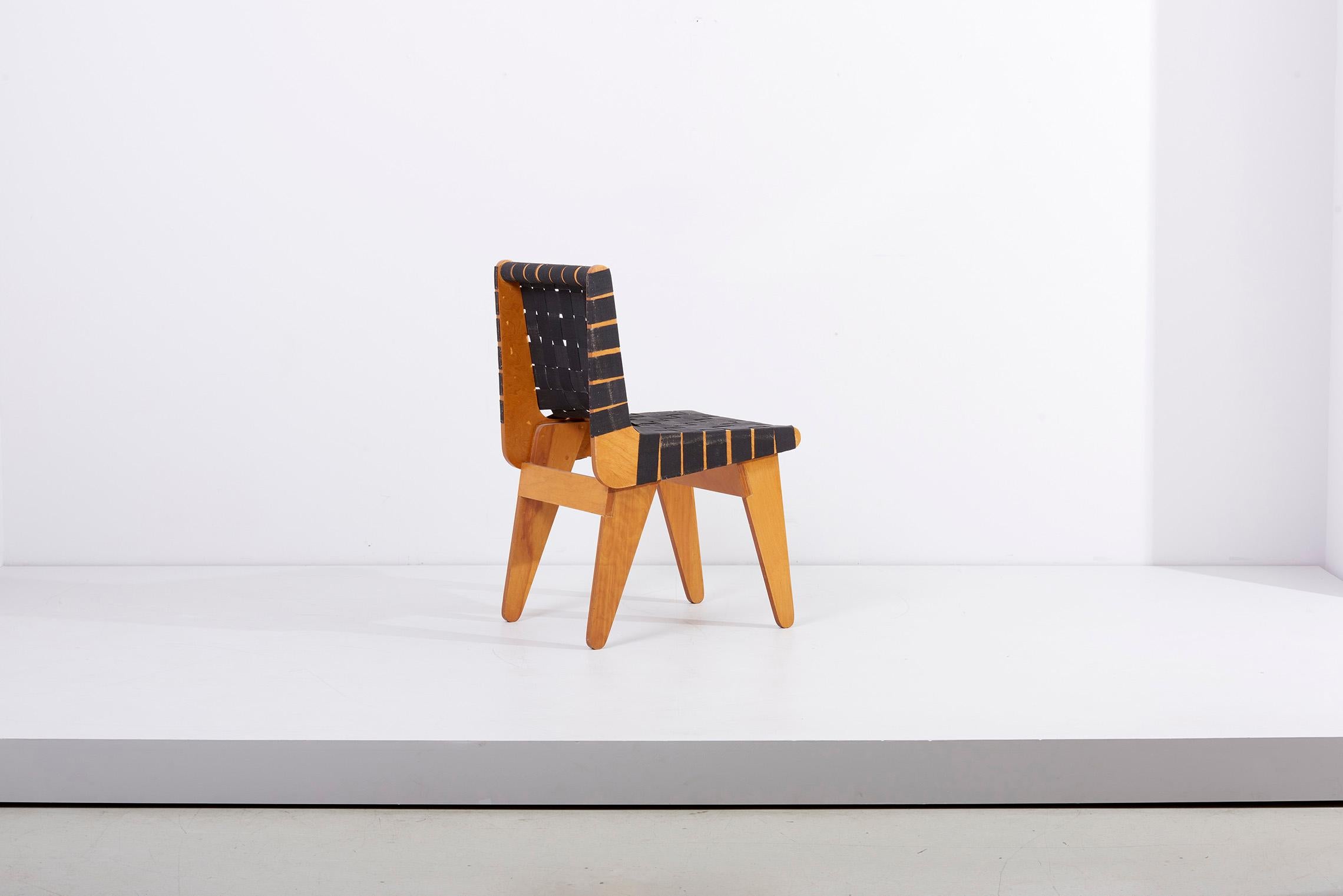 1949 Klaus Grabe Plywood Chair in Black Webbing In Excellent Condition In Berlin, DE
