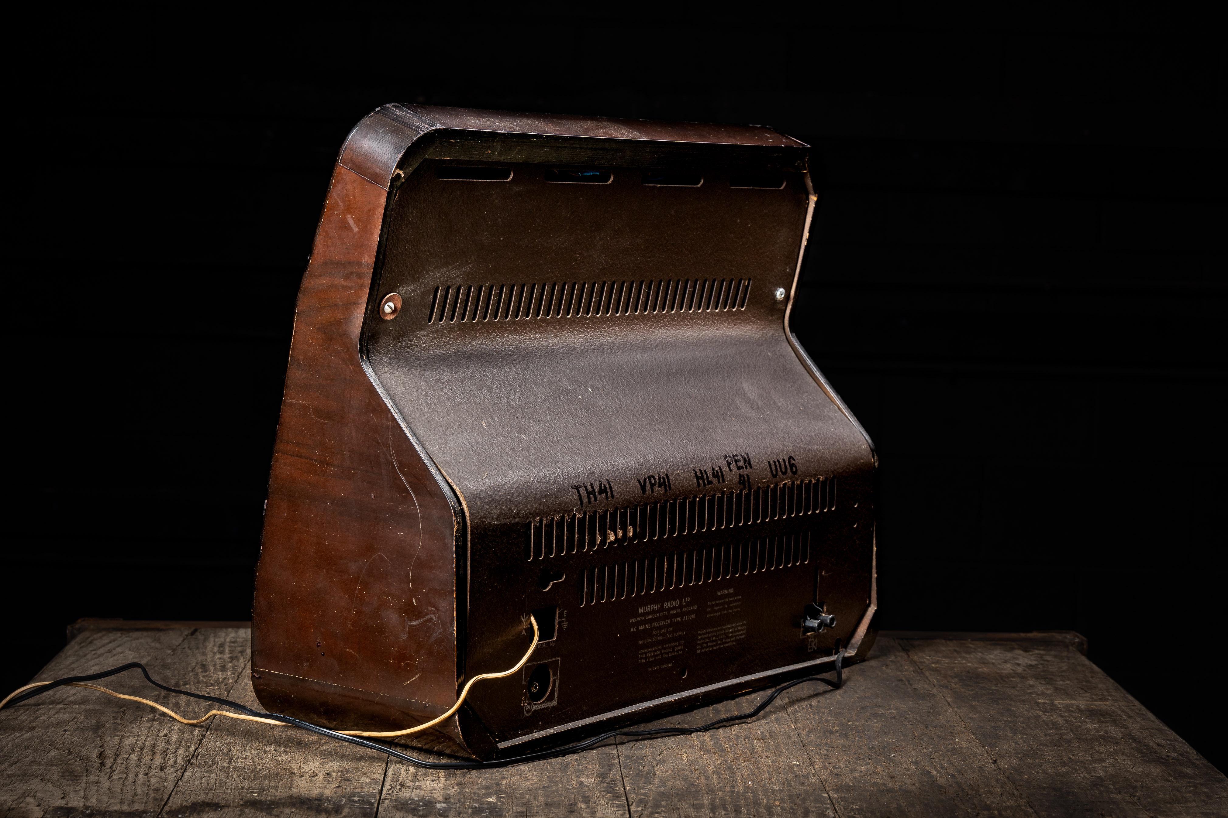 20ième siècle 1949 Radio A122M restaurée par Murphy en vente