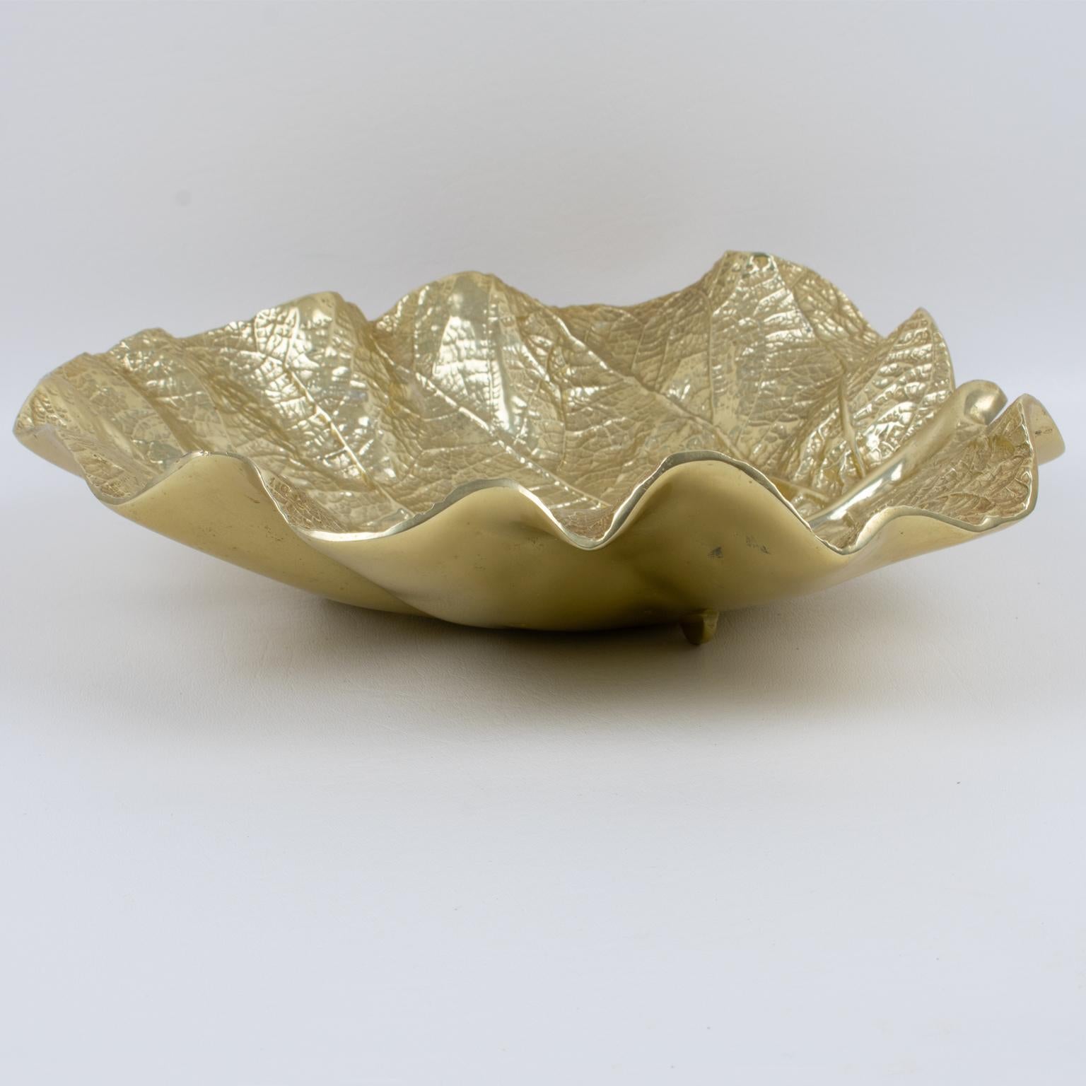 American Virginia Metalcrafters Large Sea Grape Leaf Brass Bowl Dish Centerpiece, 1949