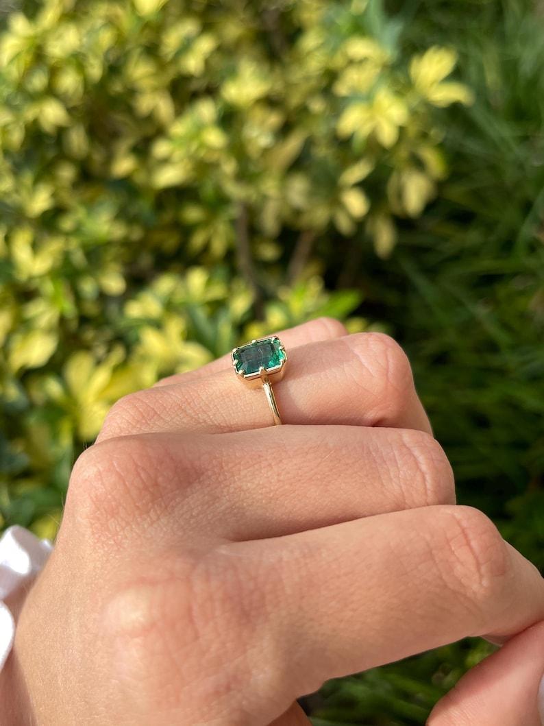 Donna 1,94ct 14K Anello con diamante e smeraldo taglio smeraldo e anello aureola con diamante rotondo 585 in vendita