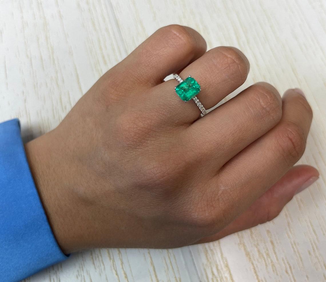1,94ct verde lentigginoso taglio smeraldo gemma colombiana 8,5x7 autentica pietra di nascita di maggio in vendita 1