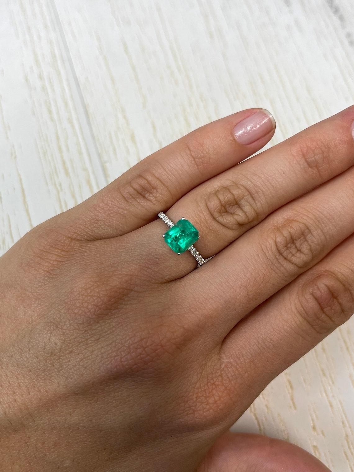 1,94ct verde lentigginoso taglio smeraldo gemma colombiana 8,5x7 autentica pietra di nascita di maggio in vendita 2