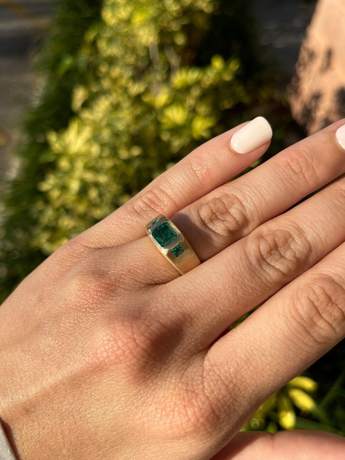 1.94tcw 14K Asscher Cut & Princess Cut Emerald 3 Stone Matte Gold Finish Ring In New Condition For Sale In Jupiter, FL