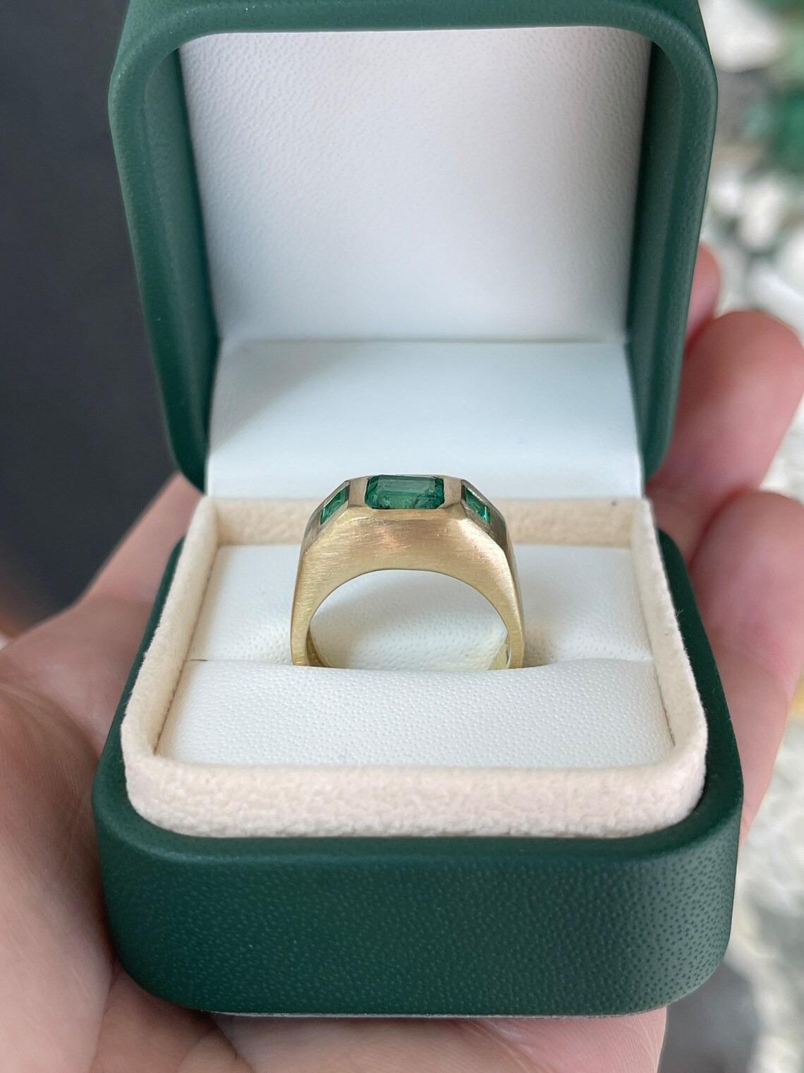 1.94tcw 14K Asscher Cut & Princess Cut Emerald 3 Stone Matte Gold Finish Ring For Sale 4