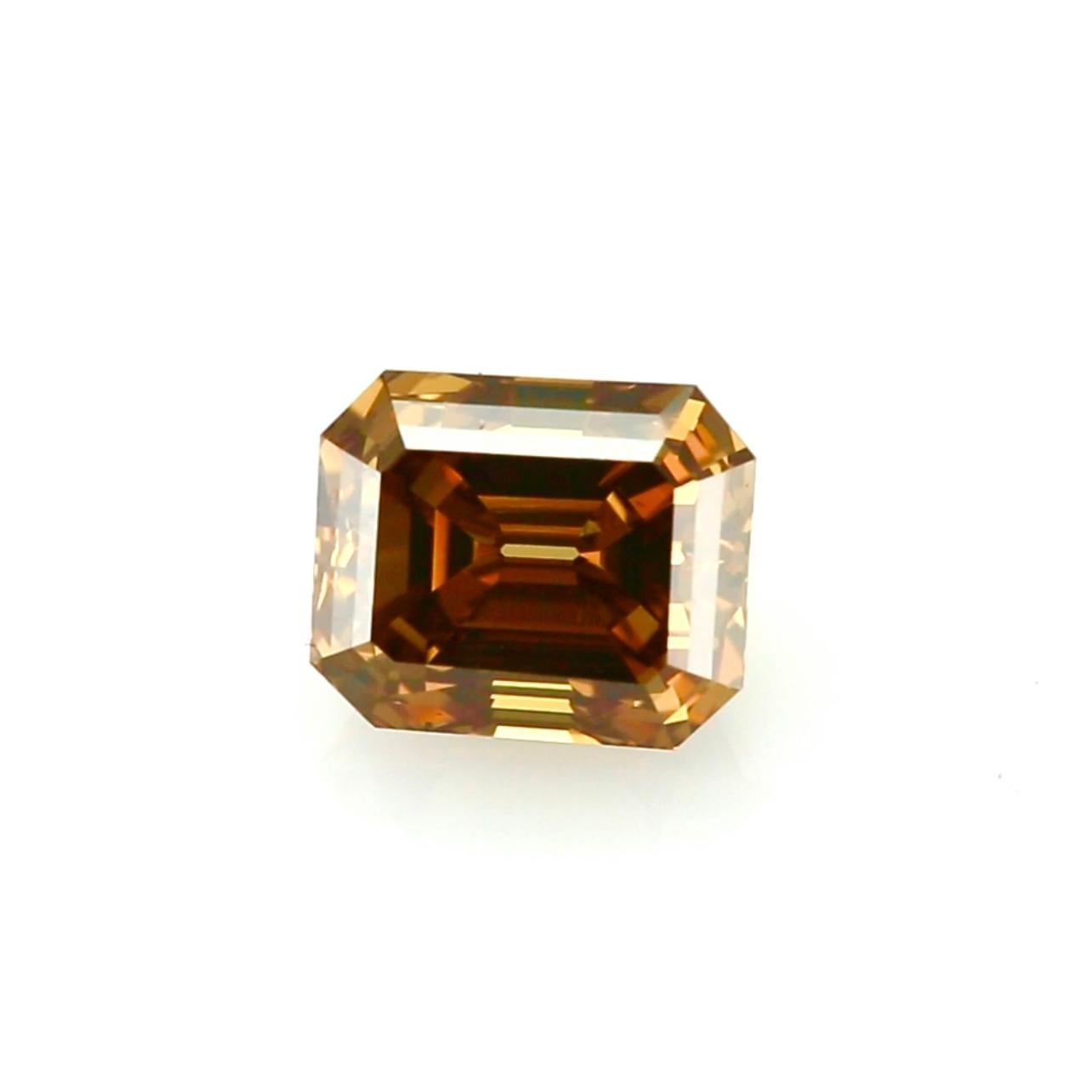 Diamante antico da 1,95 carati con taglio smeraldo Fancy Deep Brown-Orange (certificato GIA) In condizioni Nuovo in vendita a Ramat Gan, IL