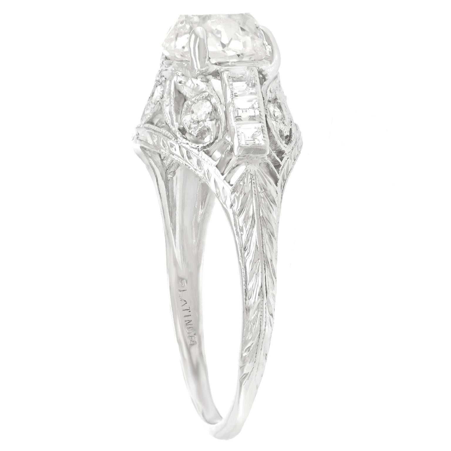 Anello con diamante Art Deco da 1,95 carati in vendita 1