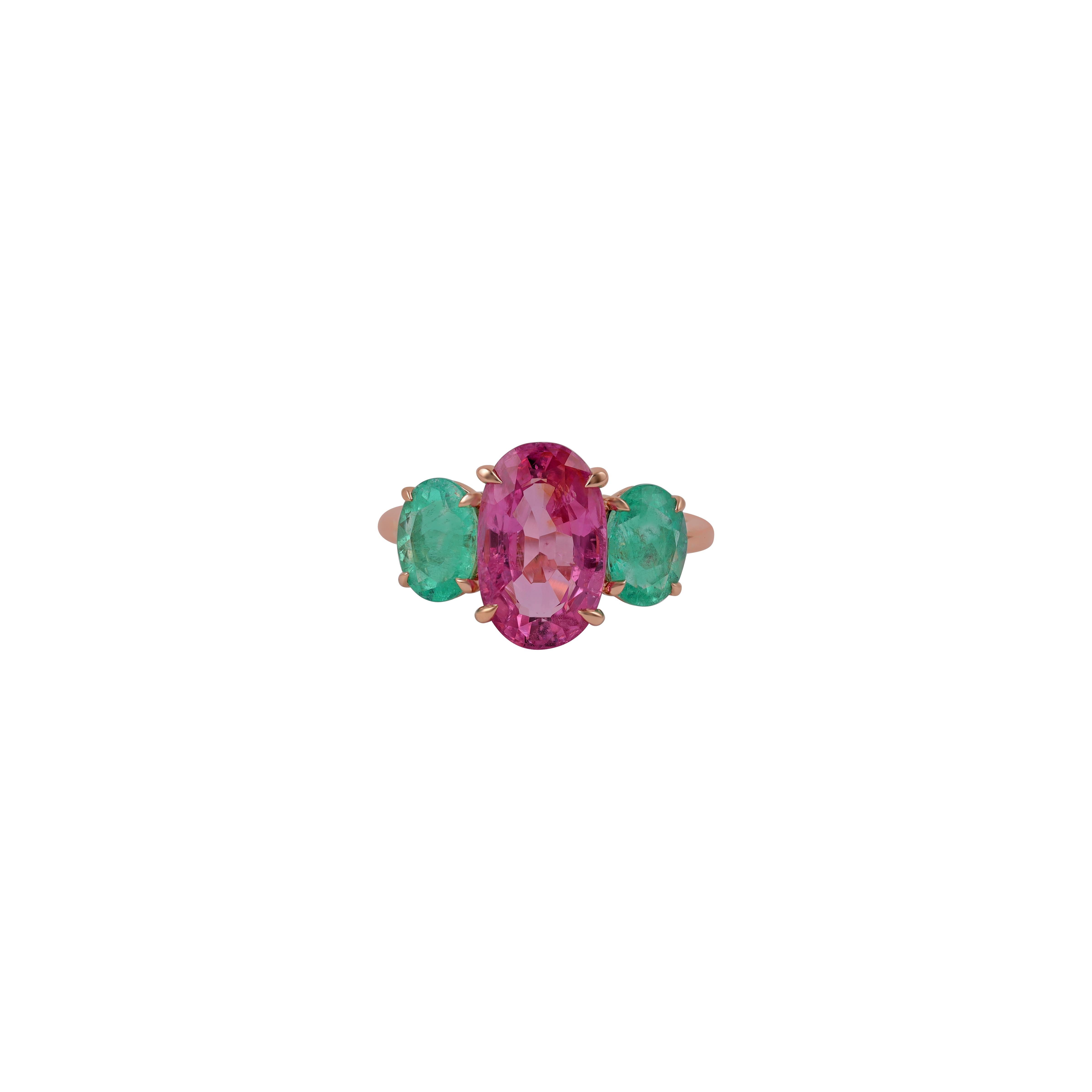 1.95 Carat Clear Colombian Emerald & Spinel  Ring in 18k Rose Gold 

Stunning, timeless and classy Unique Ring. Decorate yourself in luxury with this Gin & Grace Ring. The 18K Rose Gold jewelry boasts with 2 pcs 1.95 carat clear Colombian Emerald