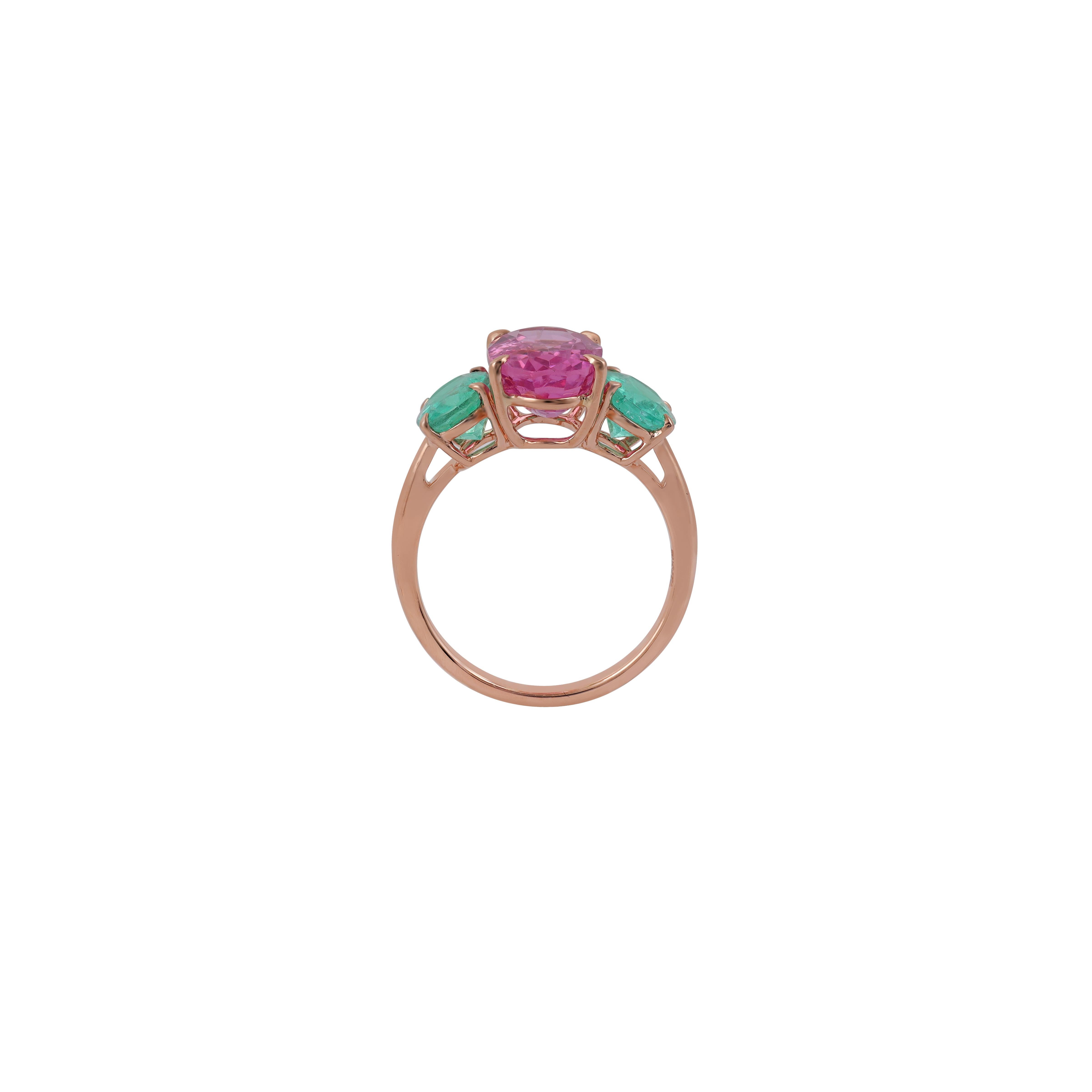 Art Deco 1.95 Carat Clear Colombian Emerald & Spinel  Ring in 18k Rose Gold  For Sale