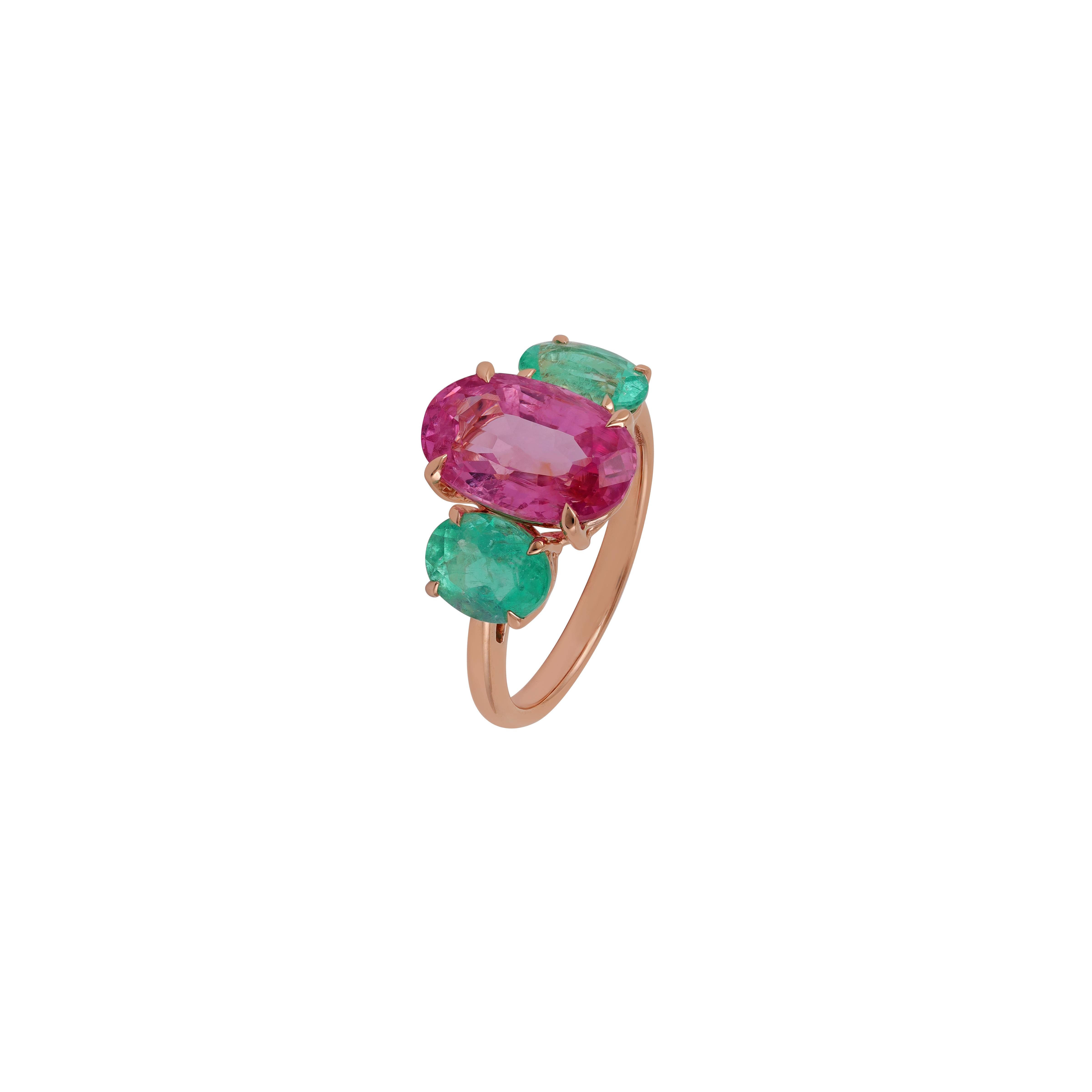 Oval Cut 1.95 Carat Clear Colombian Emerald & Spinel  Ring in 18k Rose Gold  For Sale