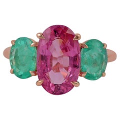 1.95 Carat Clear Colombian Emerald & Spinel  Ring in 18k Rose Gold 