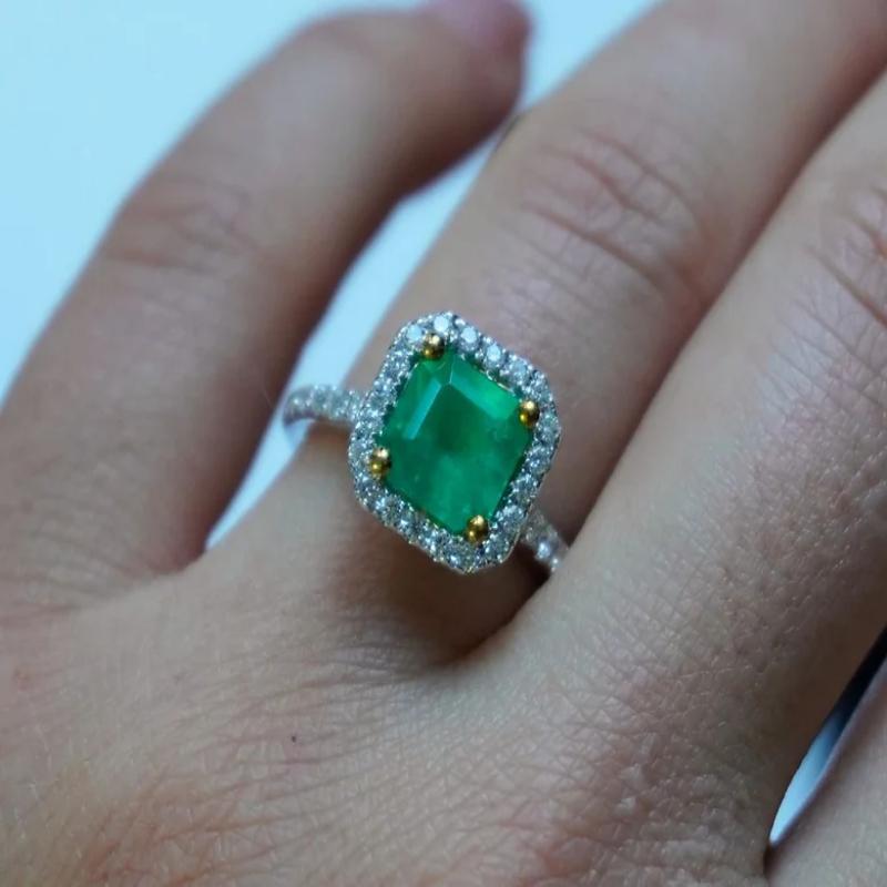 Emerald Cut 1.95 Carat Colombian Emerald EC Ring For Sale