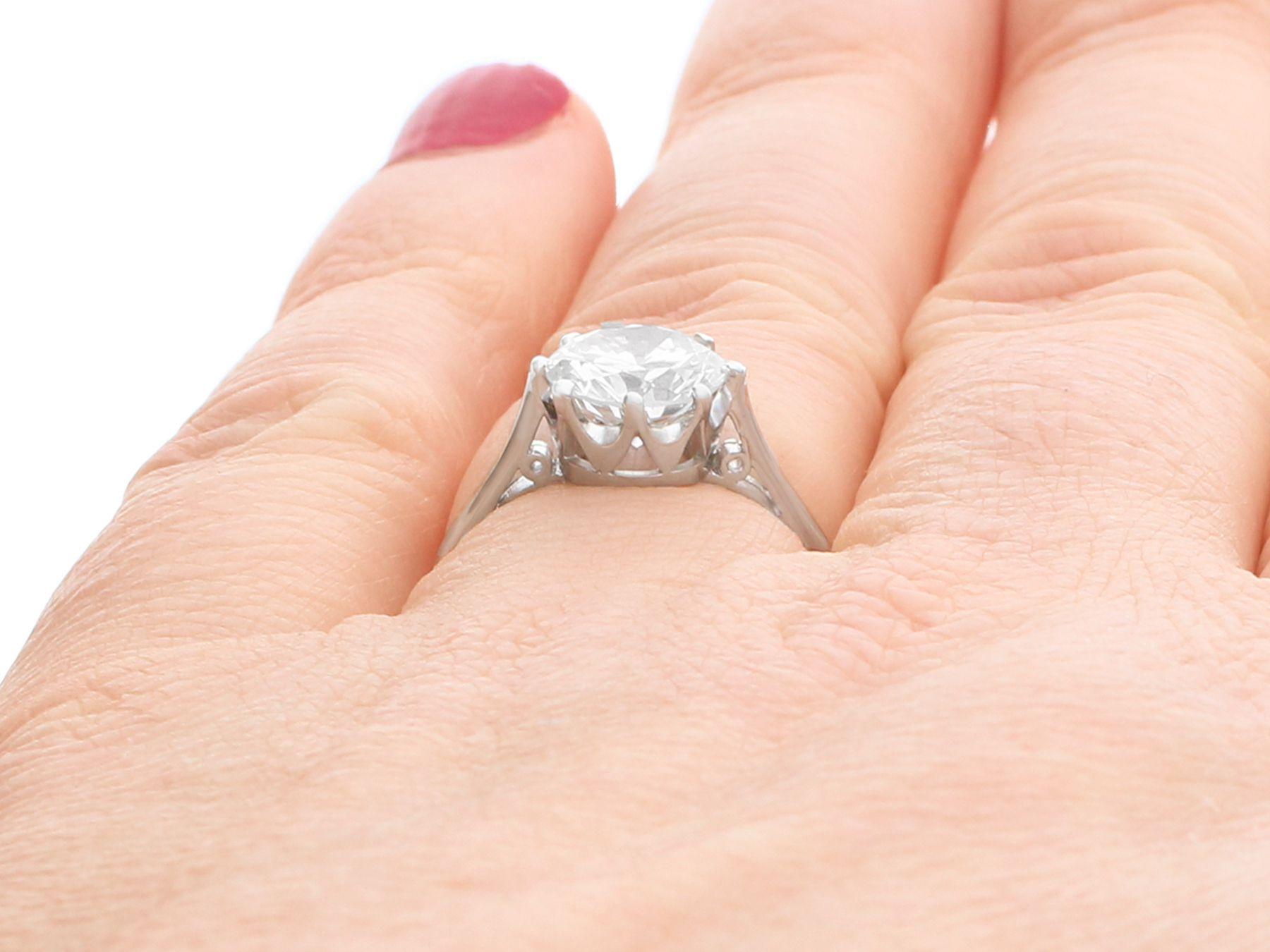 1.95 Carat Diamond and Platinum Solitaire Ring For Sale 3
