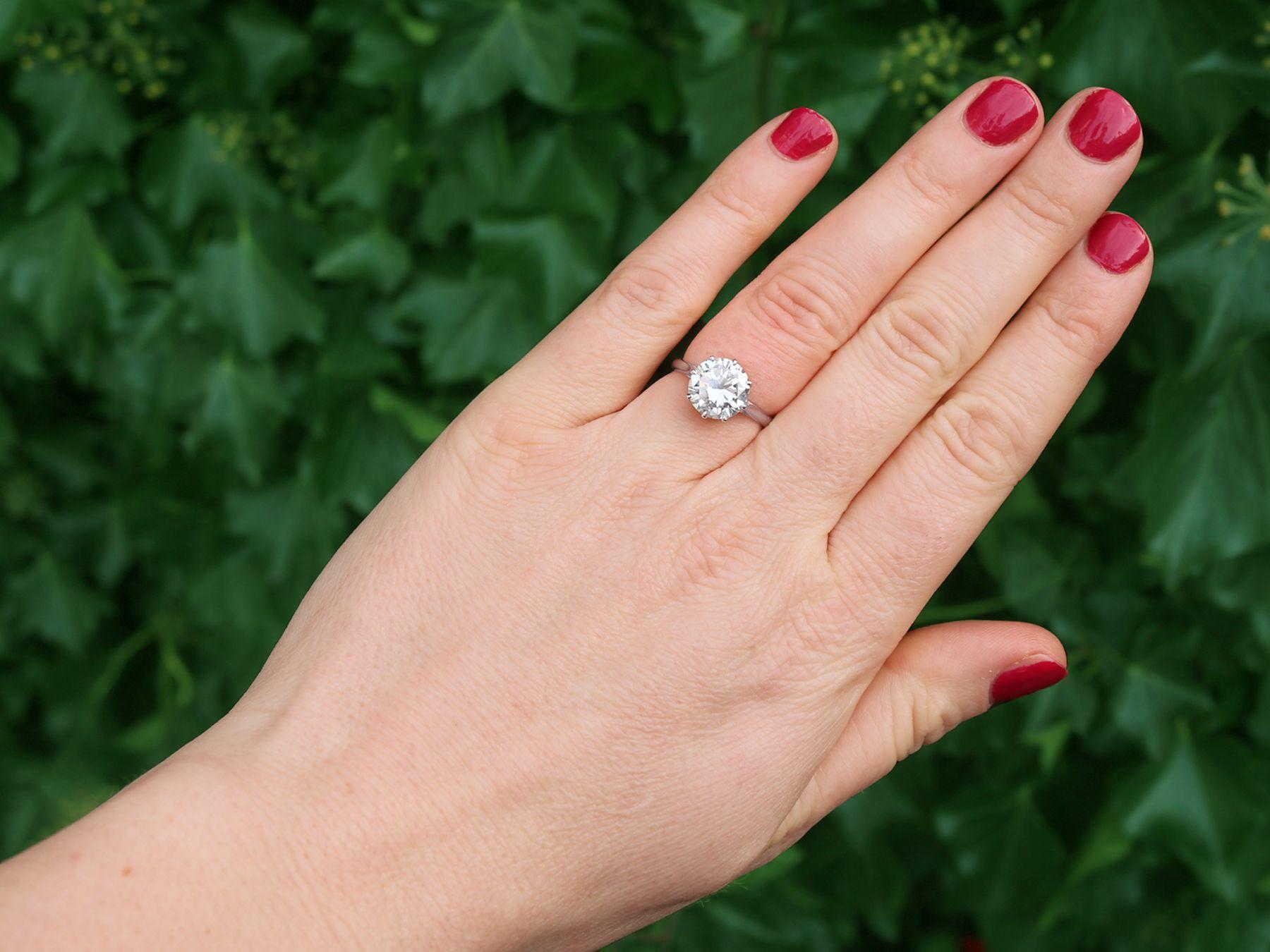 1.95 Carat Diamond and Platinum Solitaire Ring For Sale 1