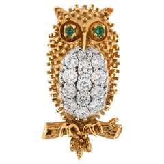 1,95 Karat Diamant 
Smaragd Eulenbrosche