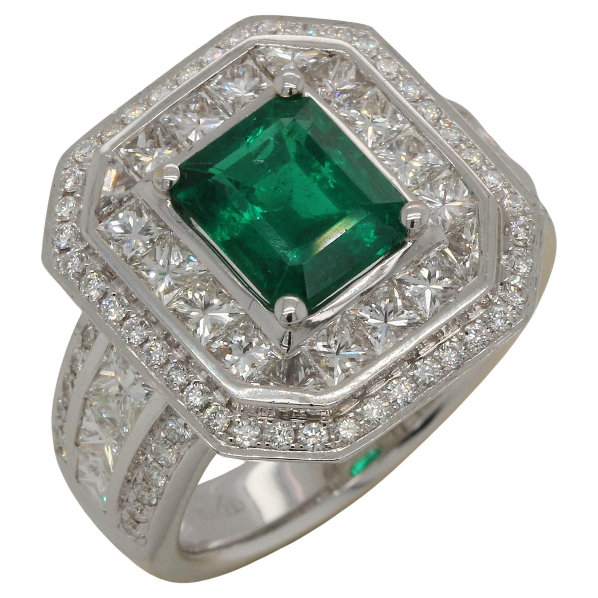 1.95 Carat Emerald and Diamond Ring in 18 Karat Gold For Sale