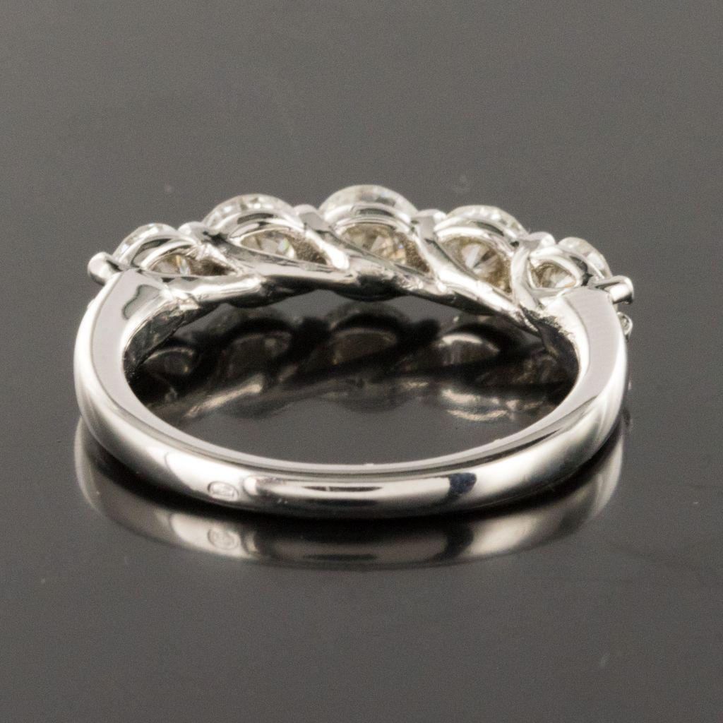 1.95 Carat E.VVS Diamond 18 Karat White Gold Wedding Ring 4