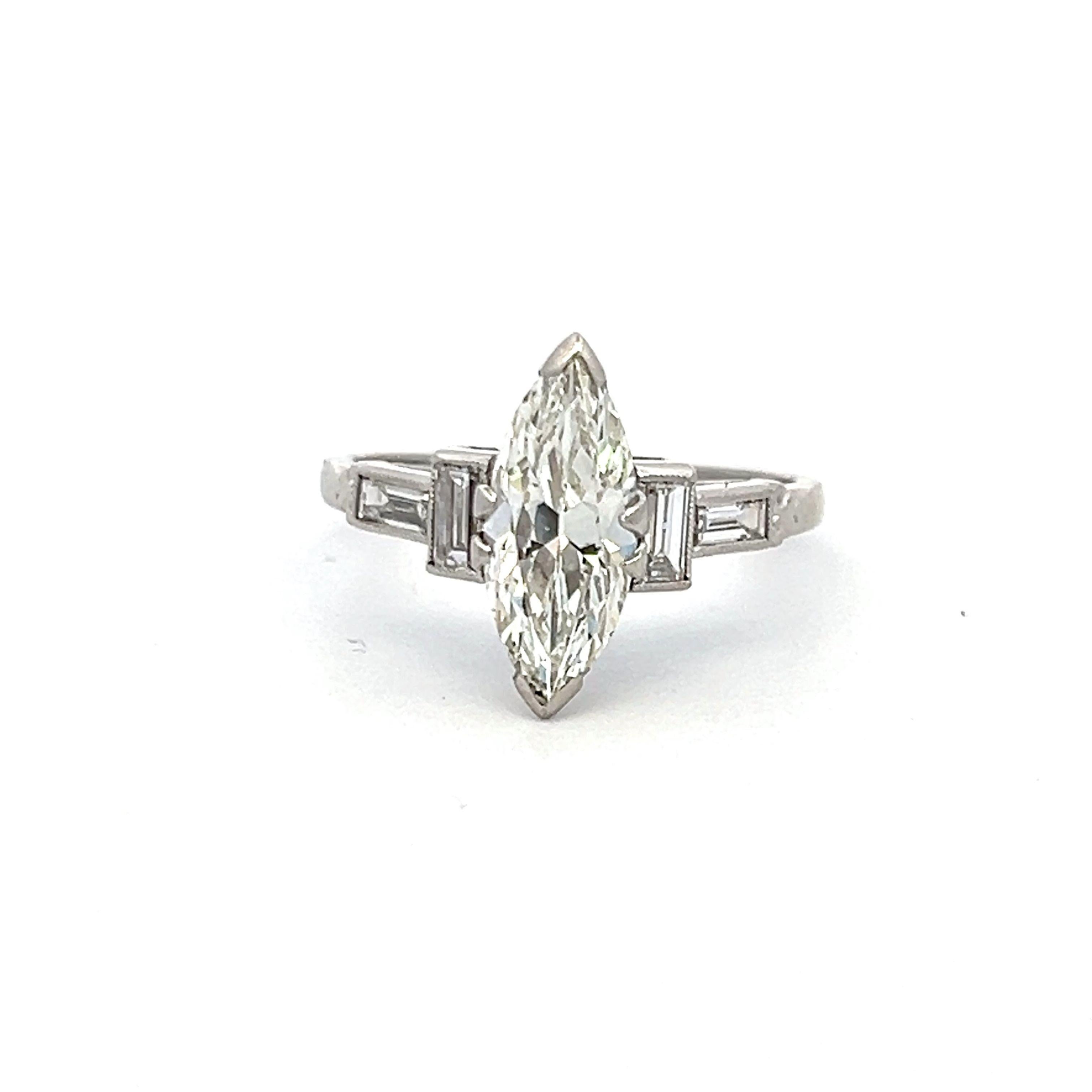 1.95 Carat Marquis Shape and Baguette Diamond Platinum Engagement Ring For Sale 2