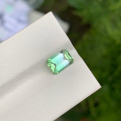 1,95 Karat Natürlicher zweifarbiger Turmalin Smaragd Form Edelstein für Schmuck