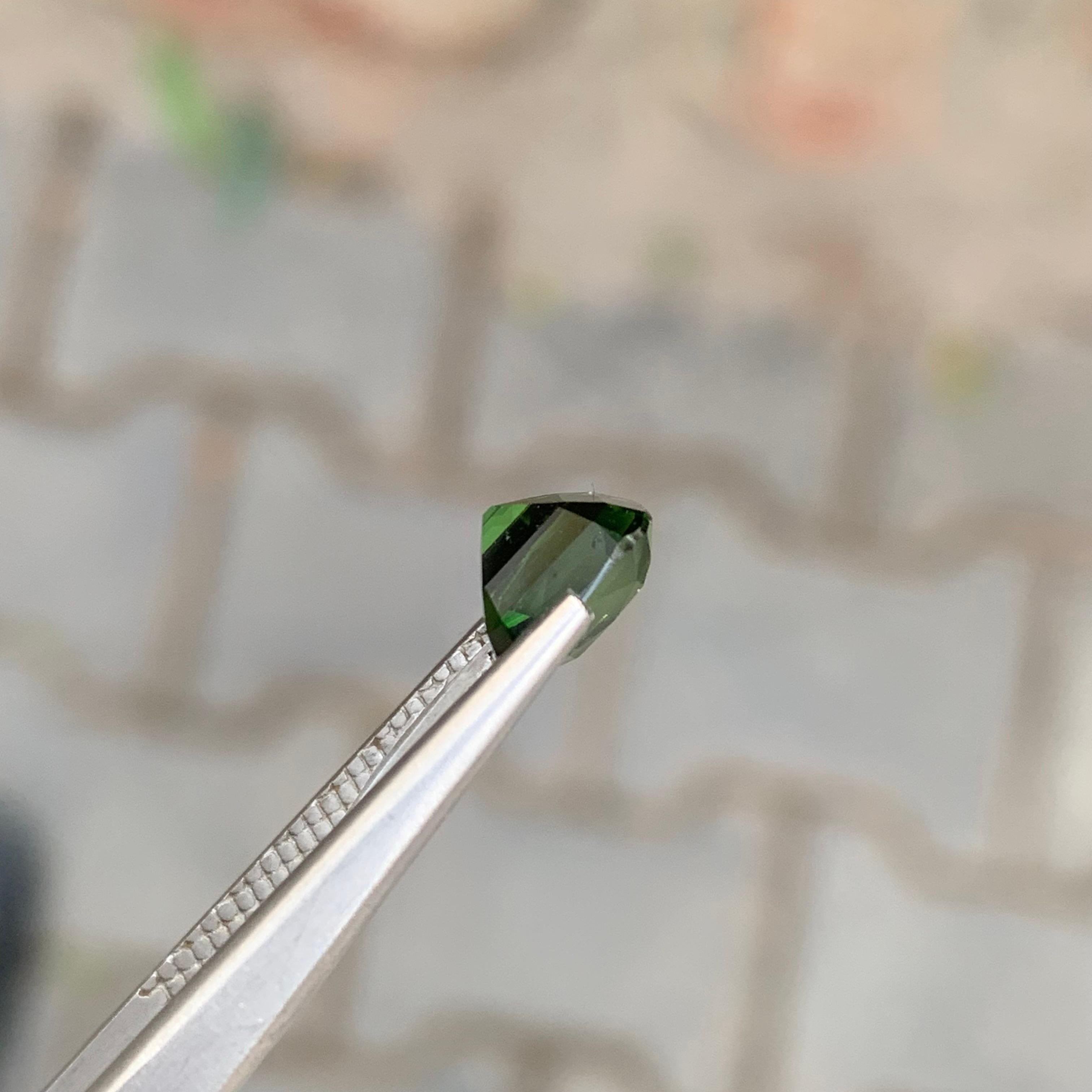 1.95 Carat Natural Loose Blue Green Tourmaline Cushion Shape Gemstone (Tourmaline bleue verte en forme de coussin) en vente 5