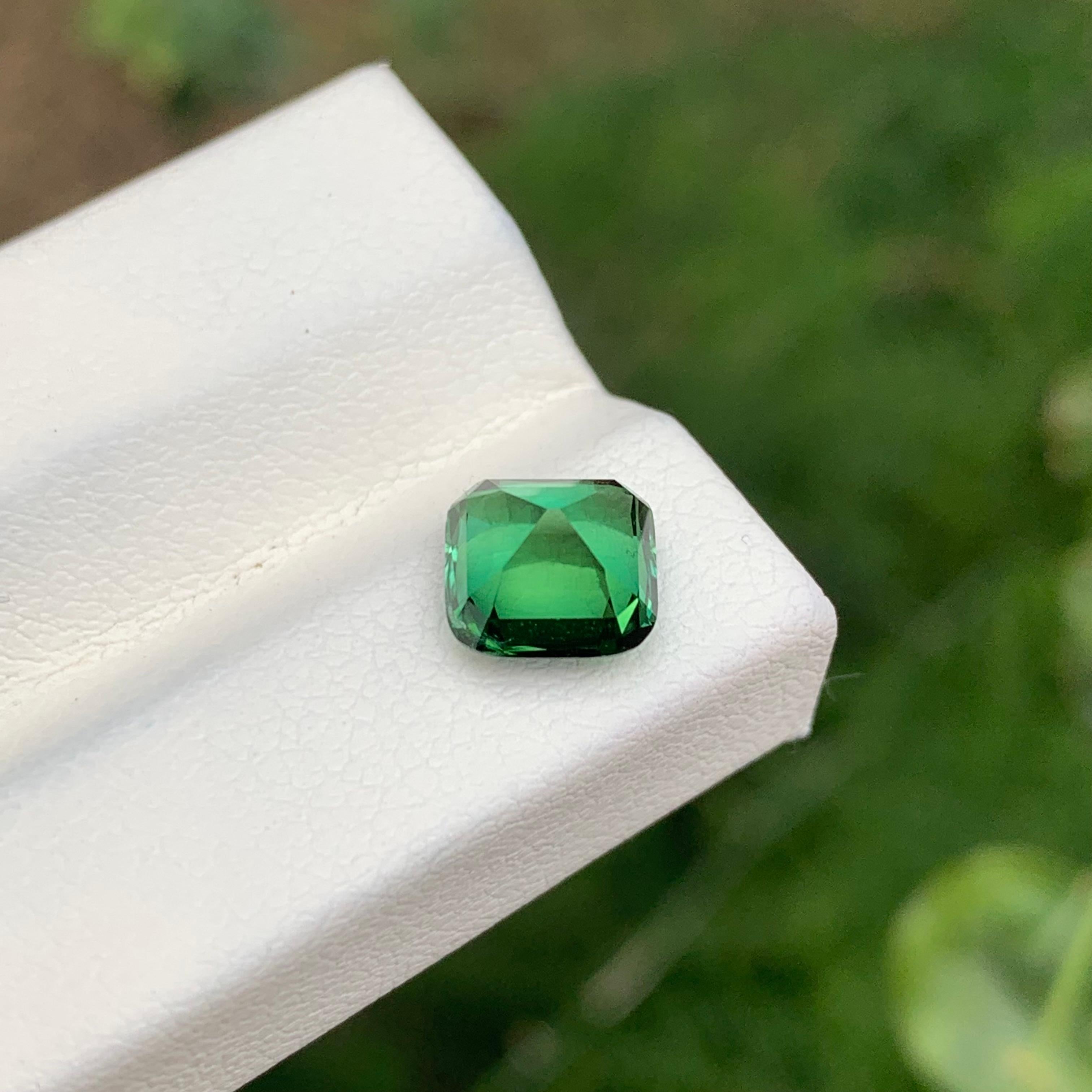 1.95 Carat Natural Loose Blue Green Tourmaline Cushion Shape Gemstone (Tourmaline bleue verte en forme de coussin) Neuf - En vente à Peshawar, PK