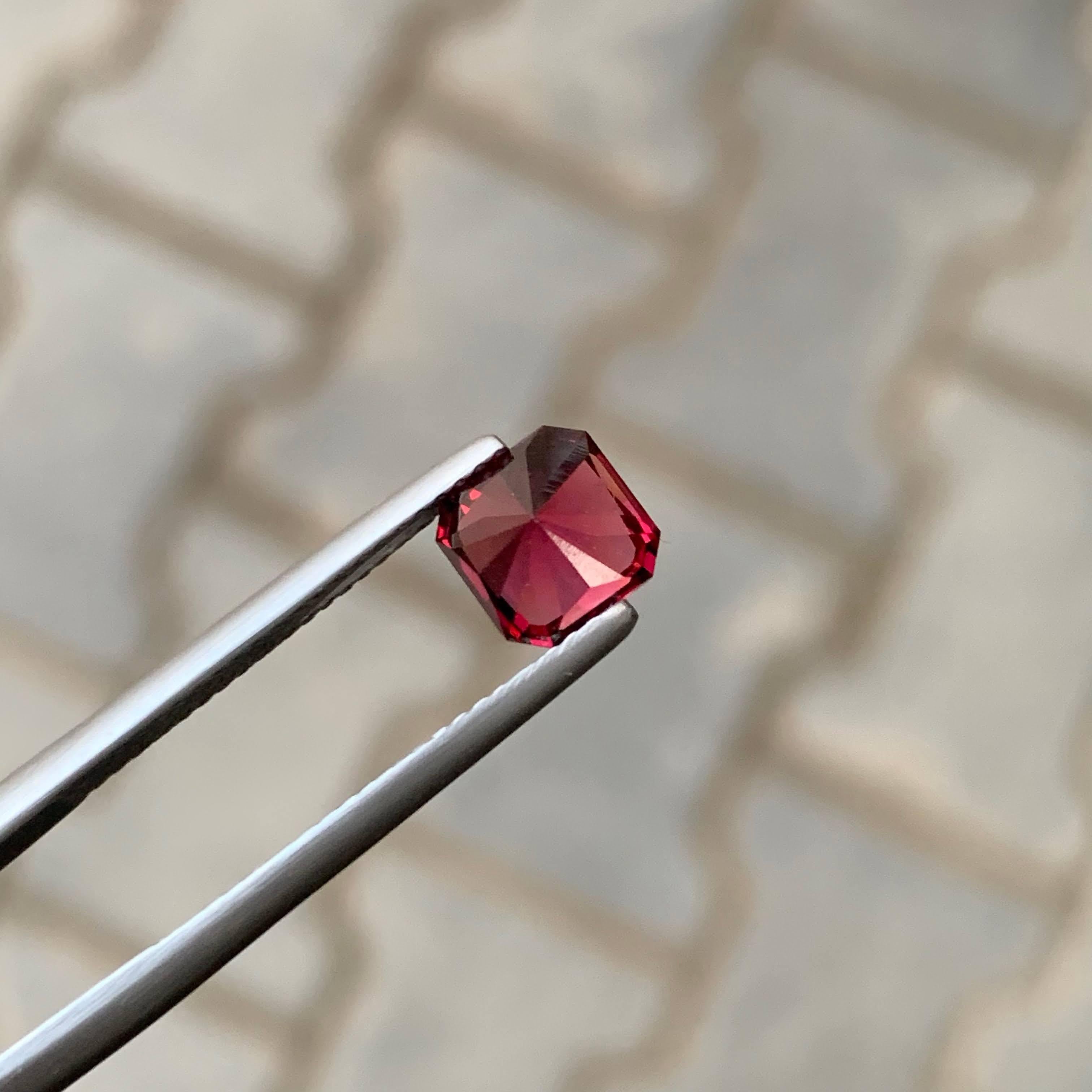 1.95 Carat Natural Loose Bright Red Garnet Stone Asscher Cut Tanzanian Gemstone For Sale 1
