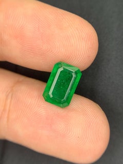 Pierre précieuse naturelle non sertie de 1.95 carat de la vallée de Swat, Pakistan