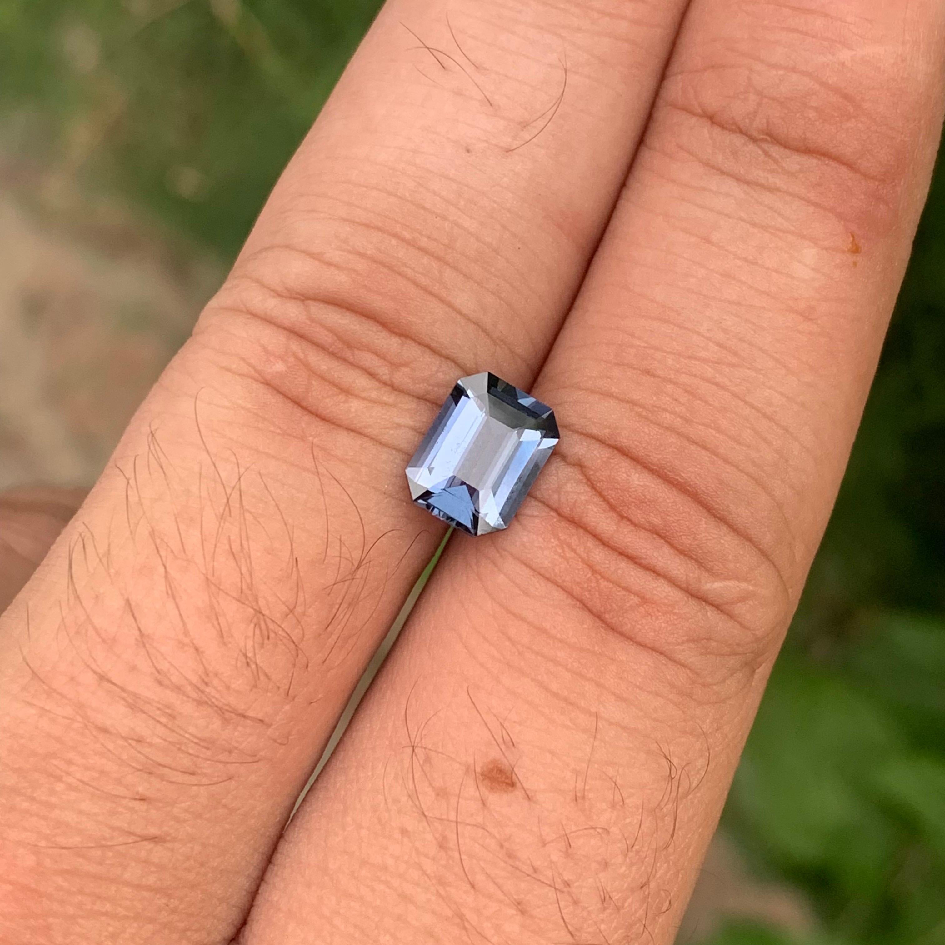 1.95 Carat Natural Loose Greyish Purple Spinel Emerald Shape Gemstone For Sale 5