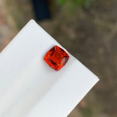 1,95 quilates de granate de hessonita natural suelto en forma de cojín cuadrado
