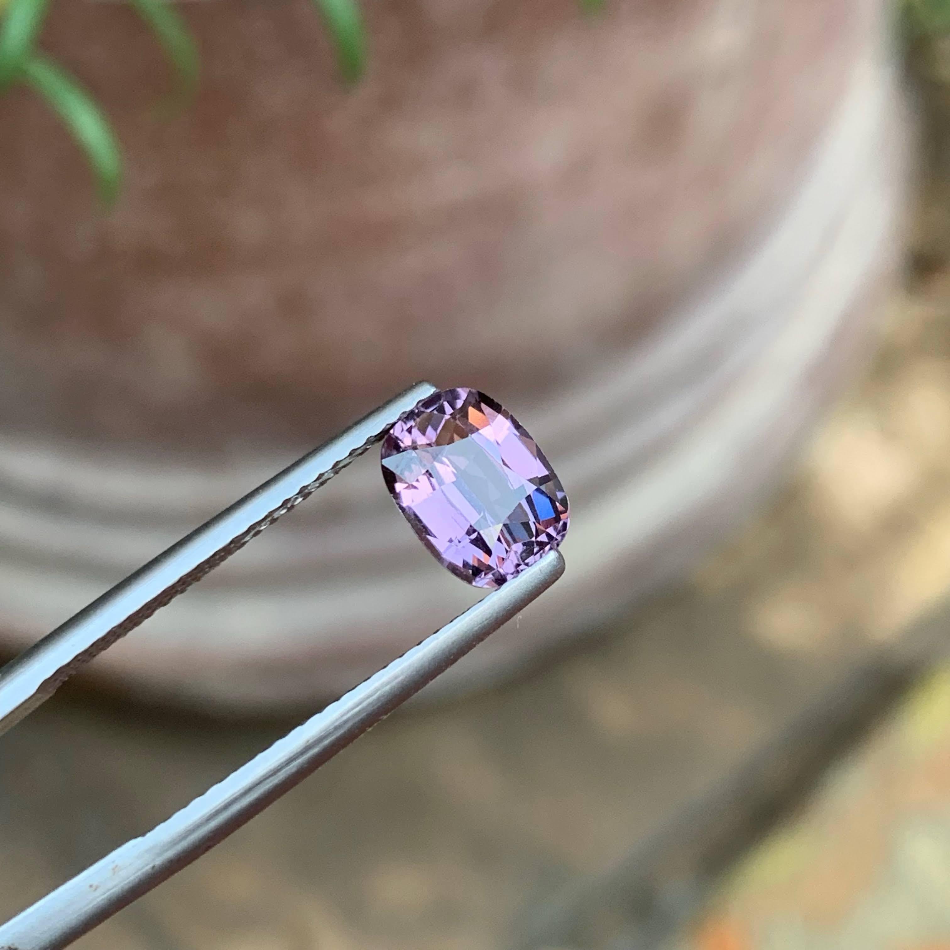 1,95 quilates Espinela rosa violácea natural suelta talla cojín Tanzania Gema en venta 1
