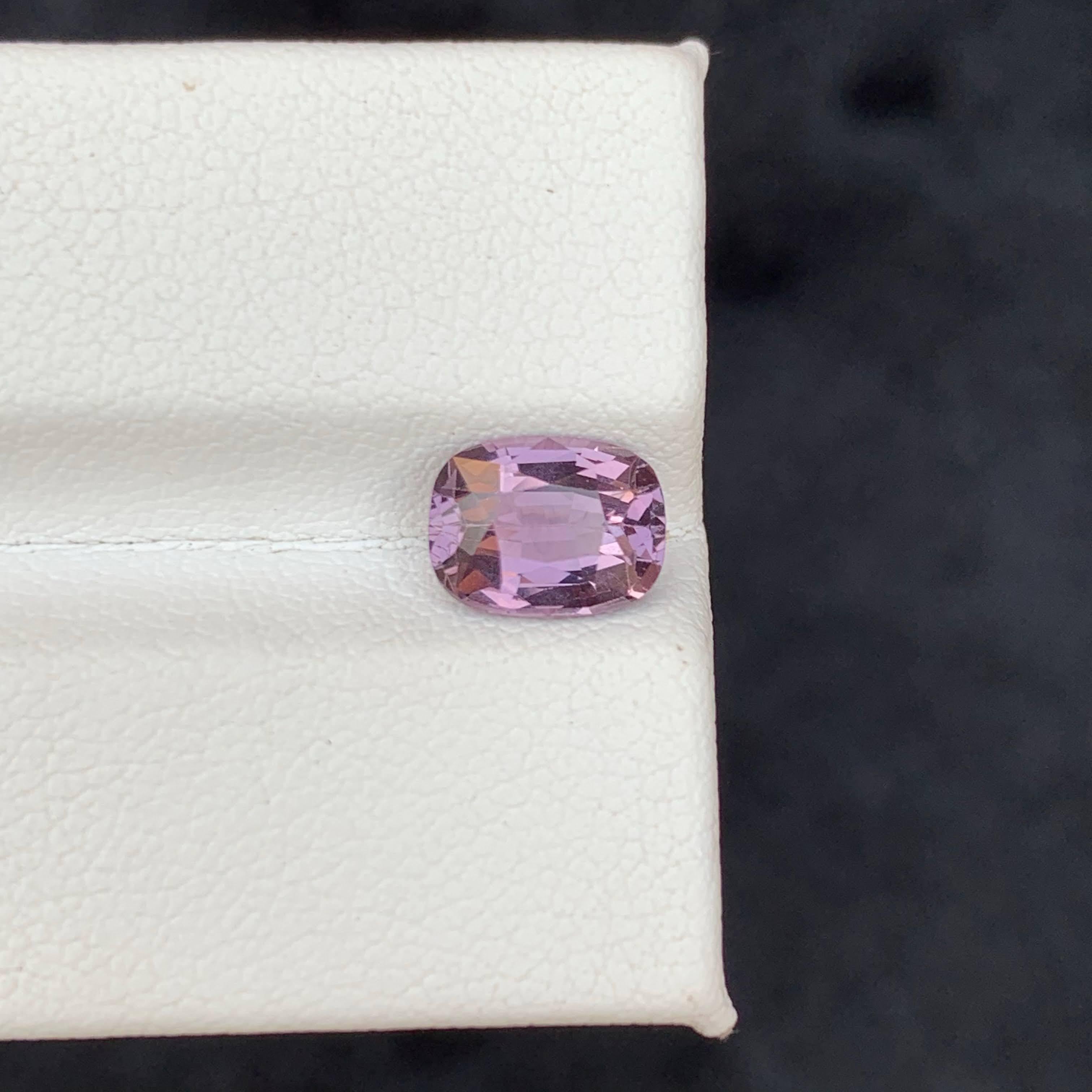 1,95 quilates Espinela rosa violácea natural suelta talla cojín Tanzania Gema en venta 2
