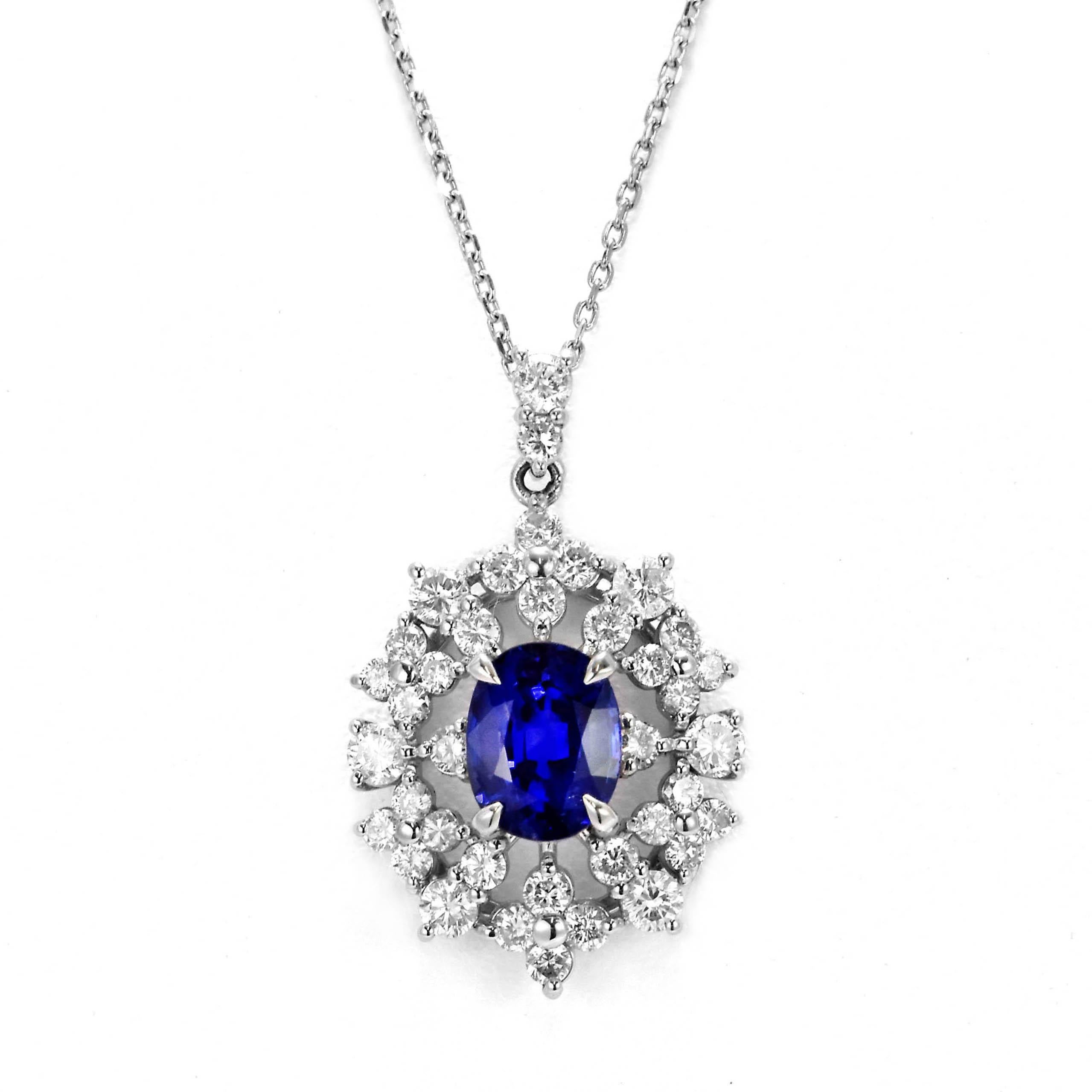 1.95 Carat Natural Royal Blue Sapphire and Diamond Pendant Made in Platinum For Sale 1