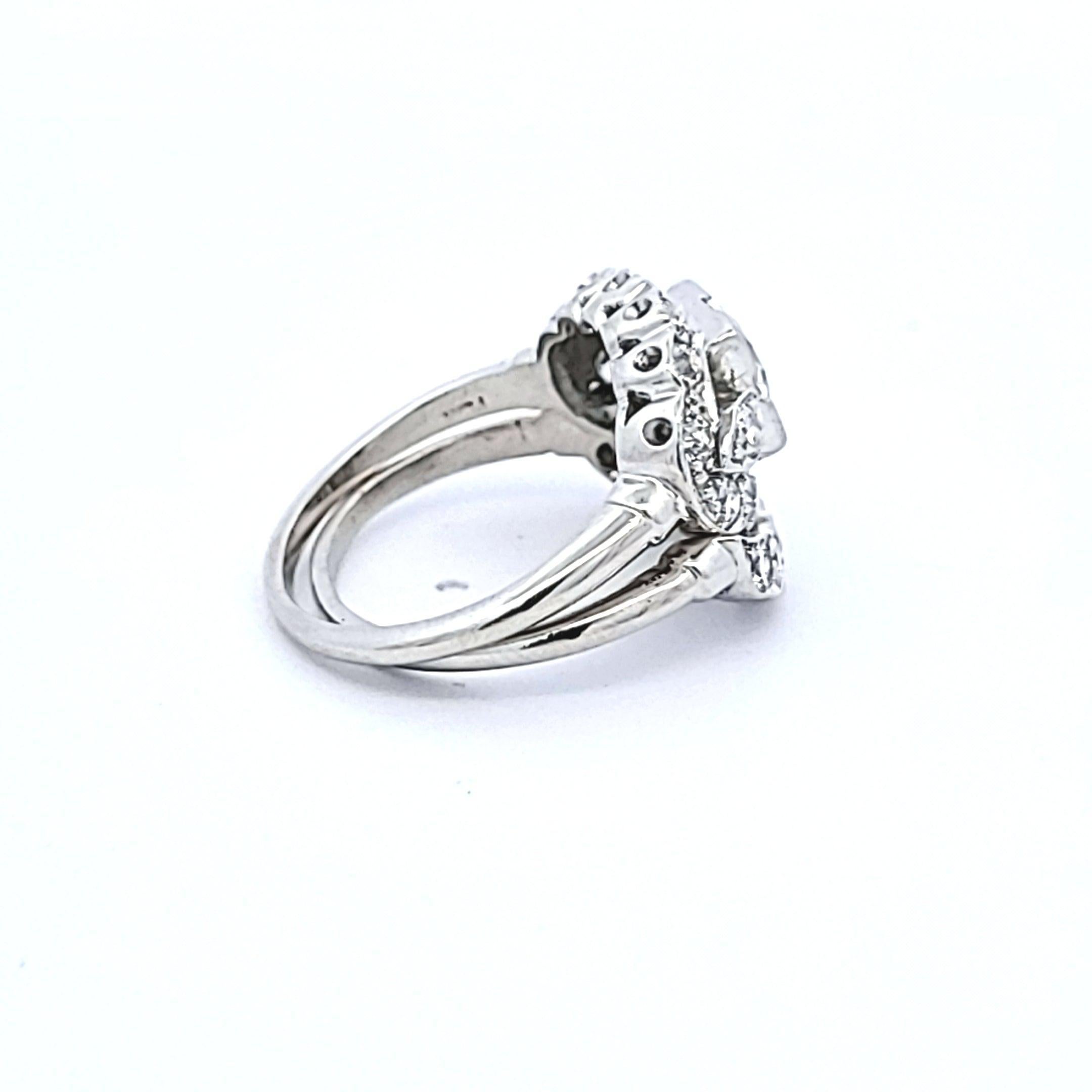 1.95 Carat Old European and Circular Brilliant Diamond Platinum Art Deco Ring For Sale 1