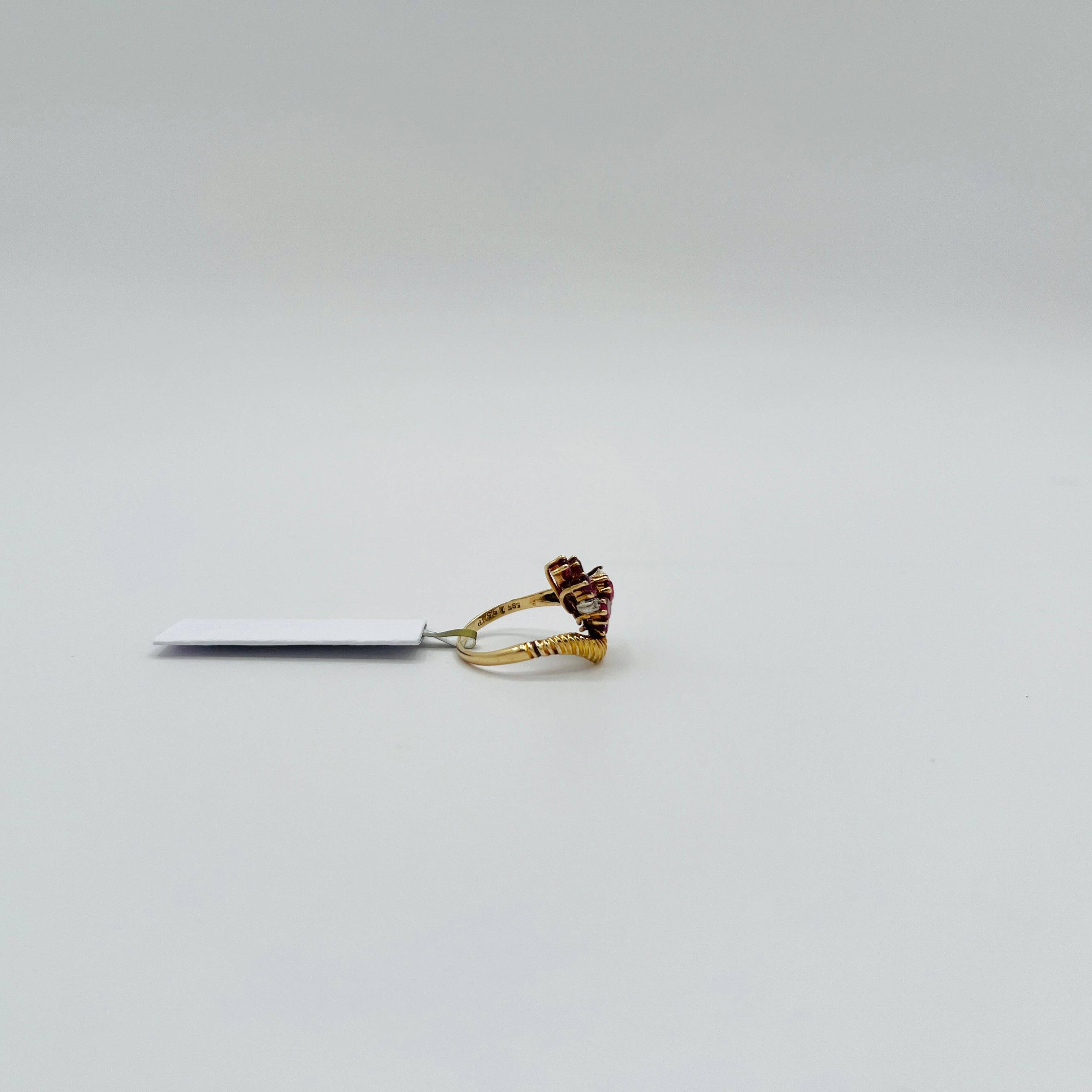 Anello con rubino ovale e diamante rotondo da 1,95 carati in oro giallo 14K in vendita 2